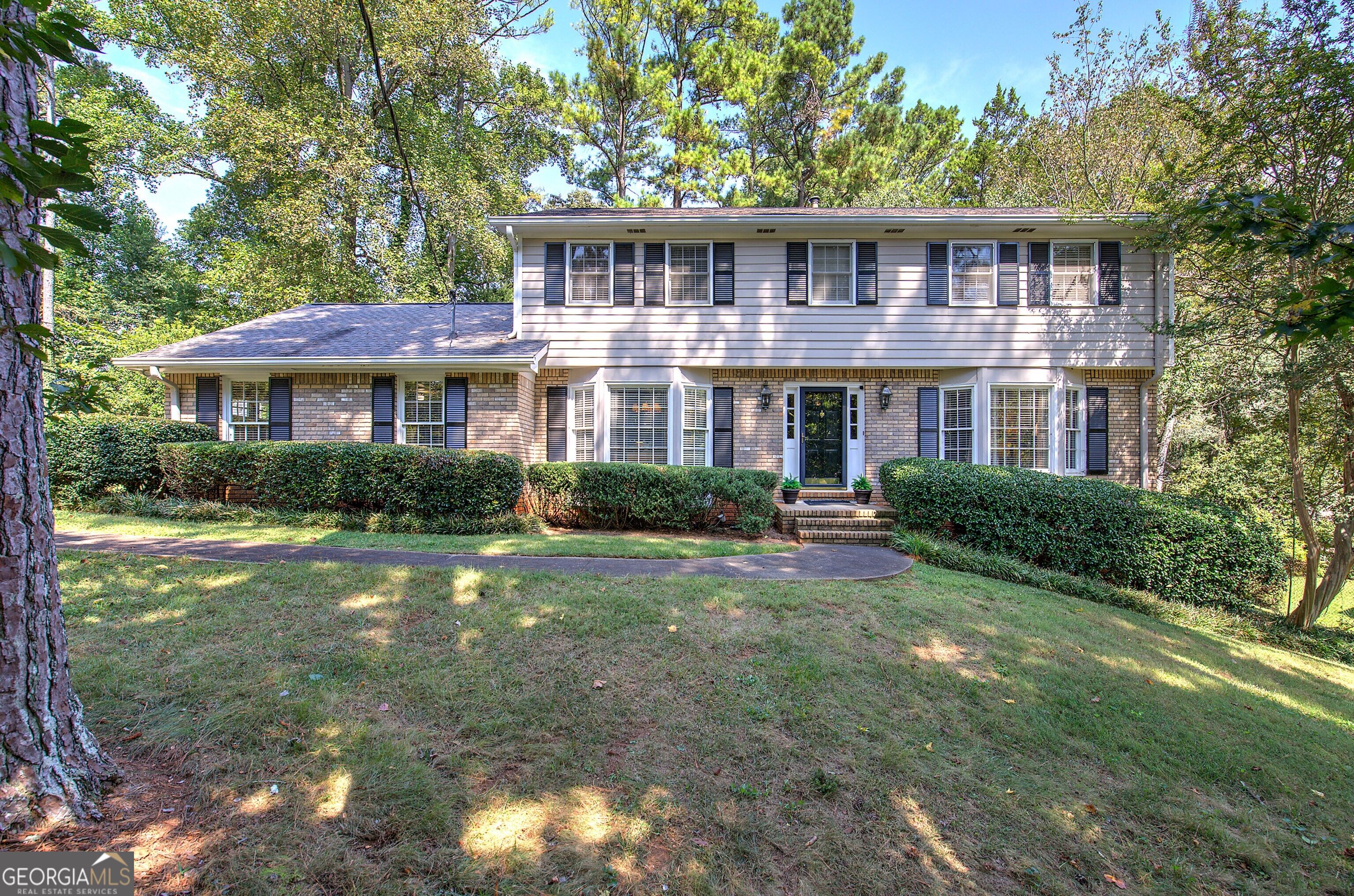 2747 Pinestream Dr NE — photo