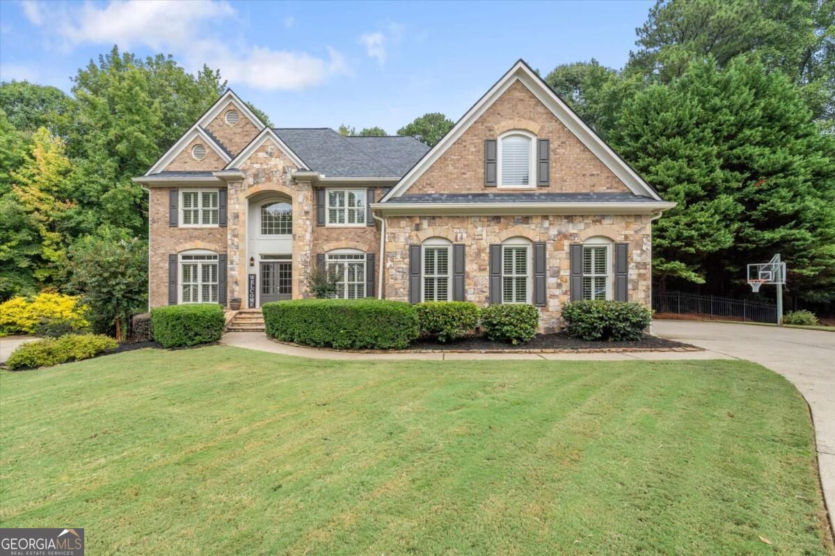 246 Cedarhurst Dr — photo