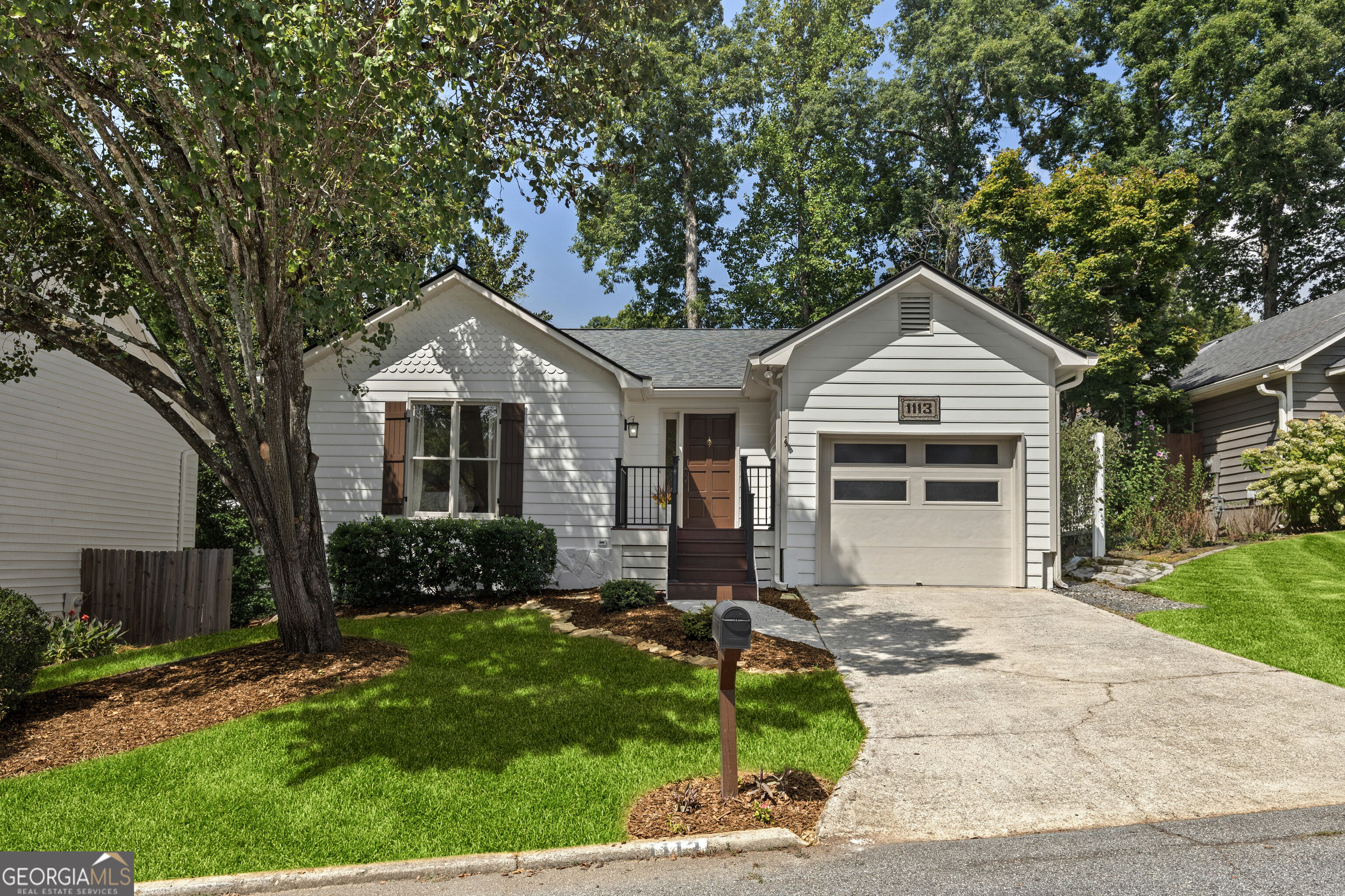 1113 Capital Club Cir NE — photo