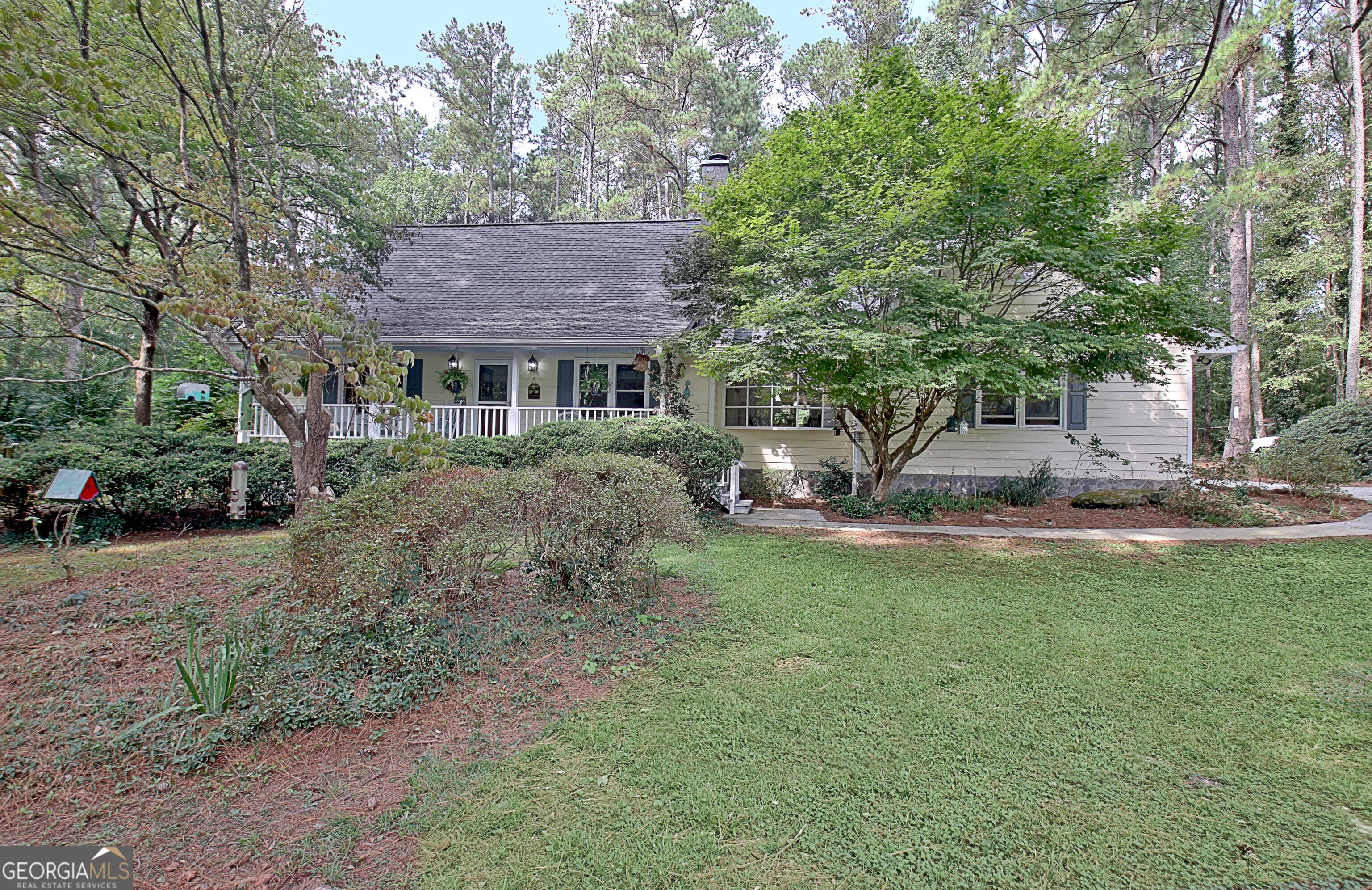 100 Hillside Dr — photo