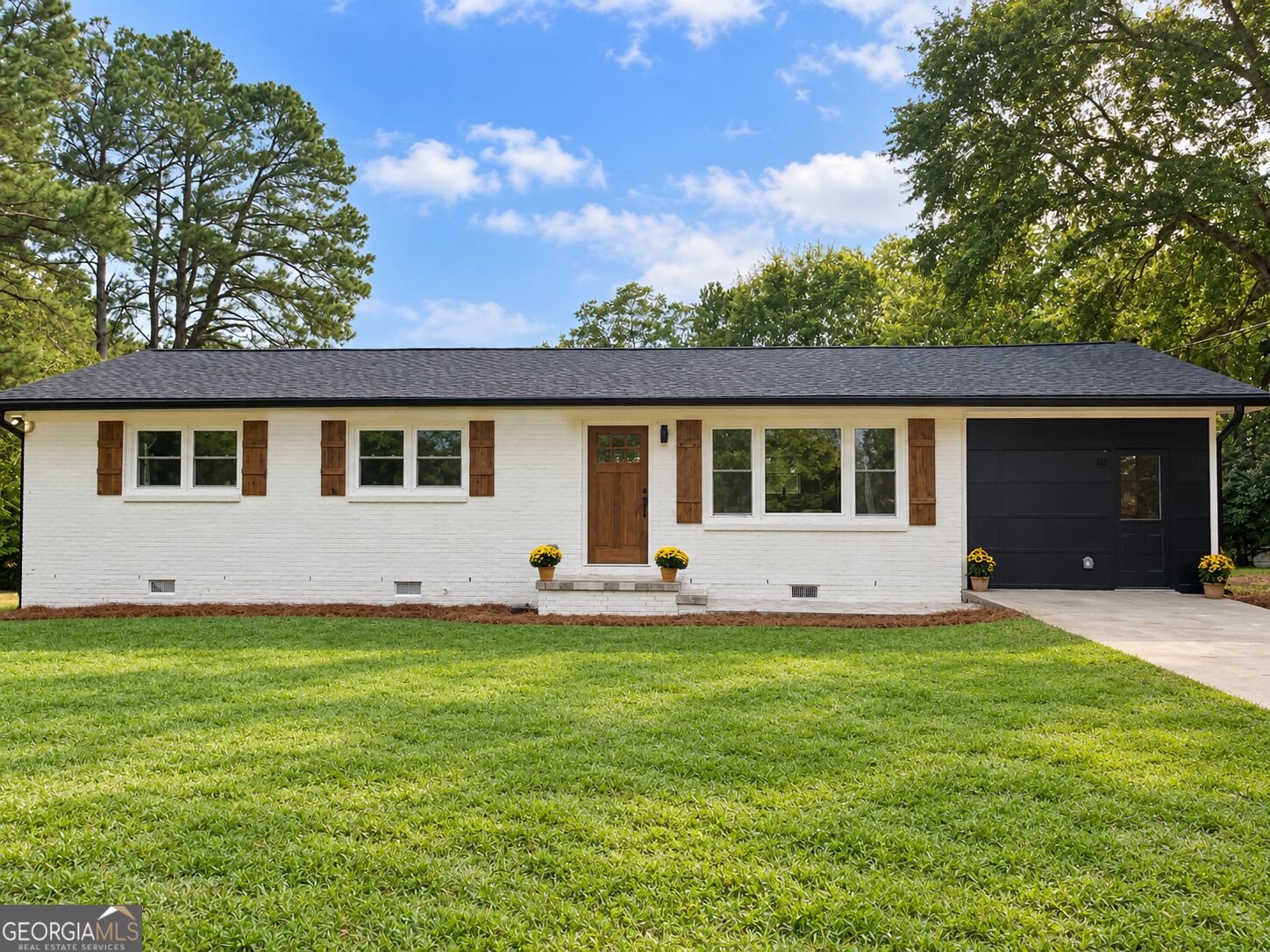 631 W Hightower Trl — photo