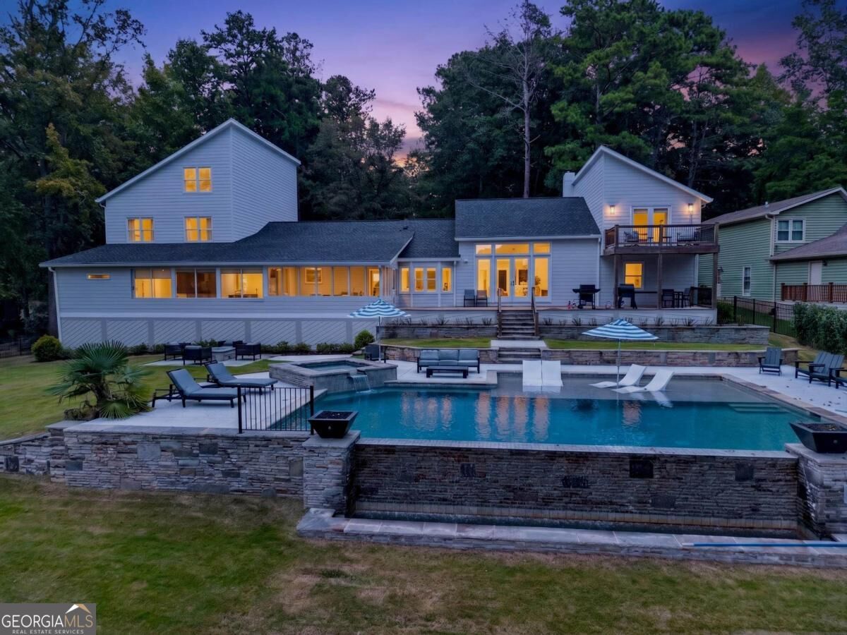 242 Loch Way — photo