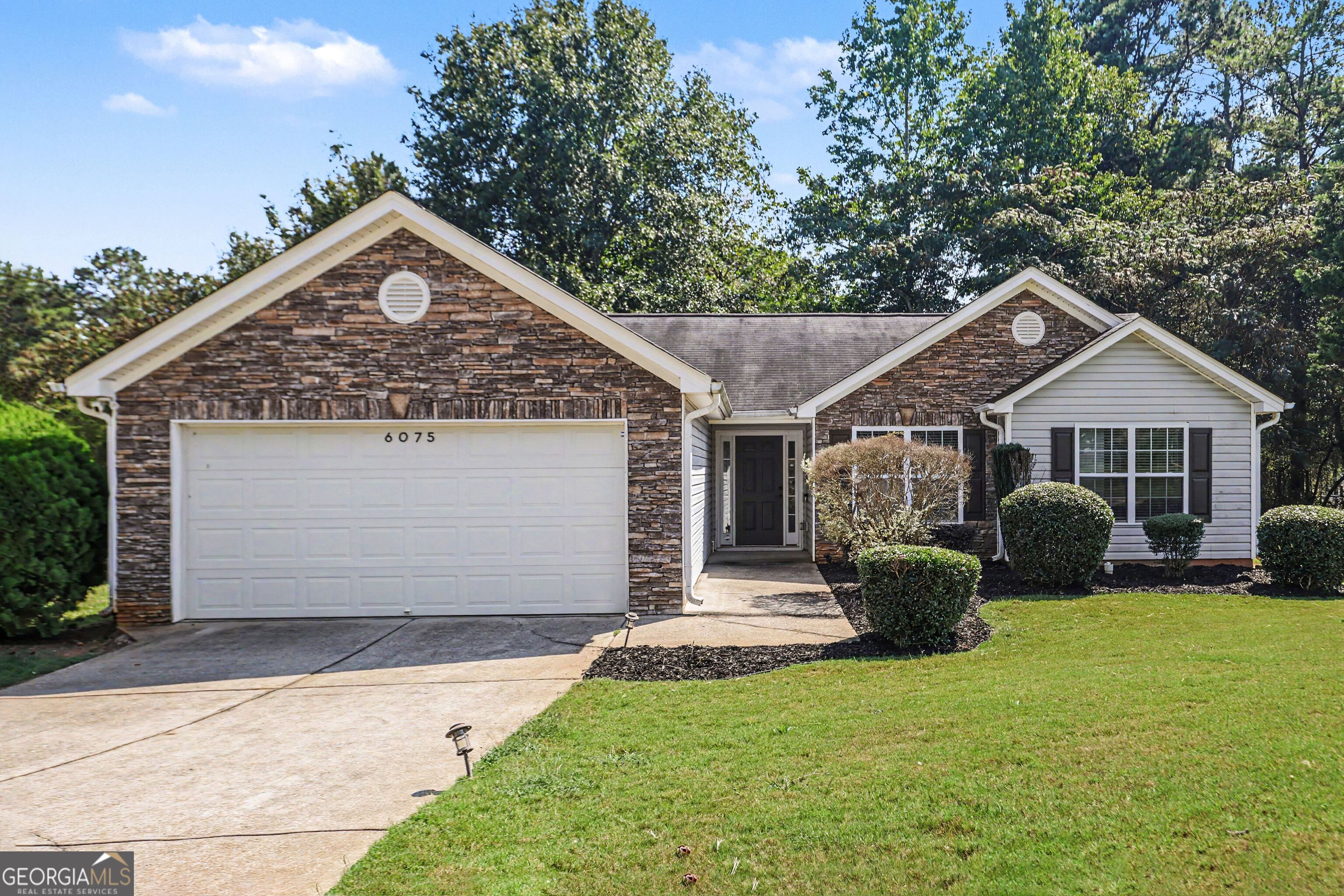 6075 Castlegate Dr — photo