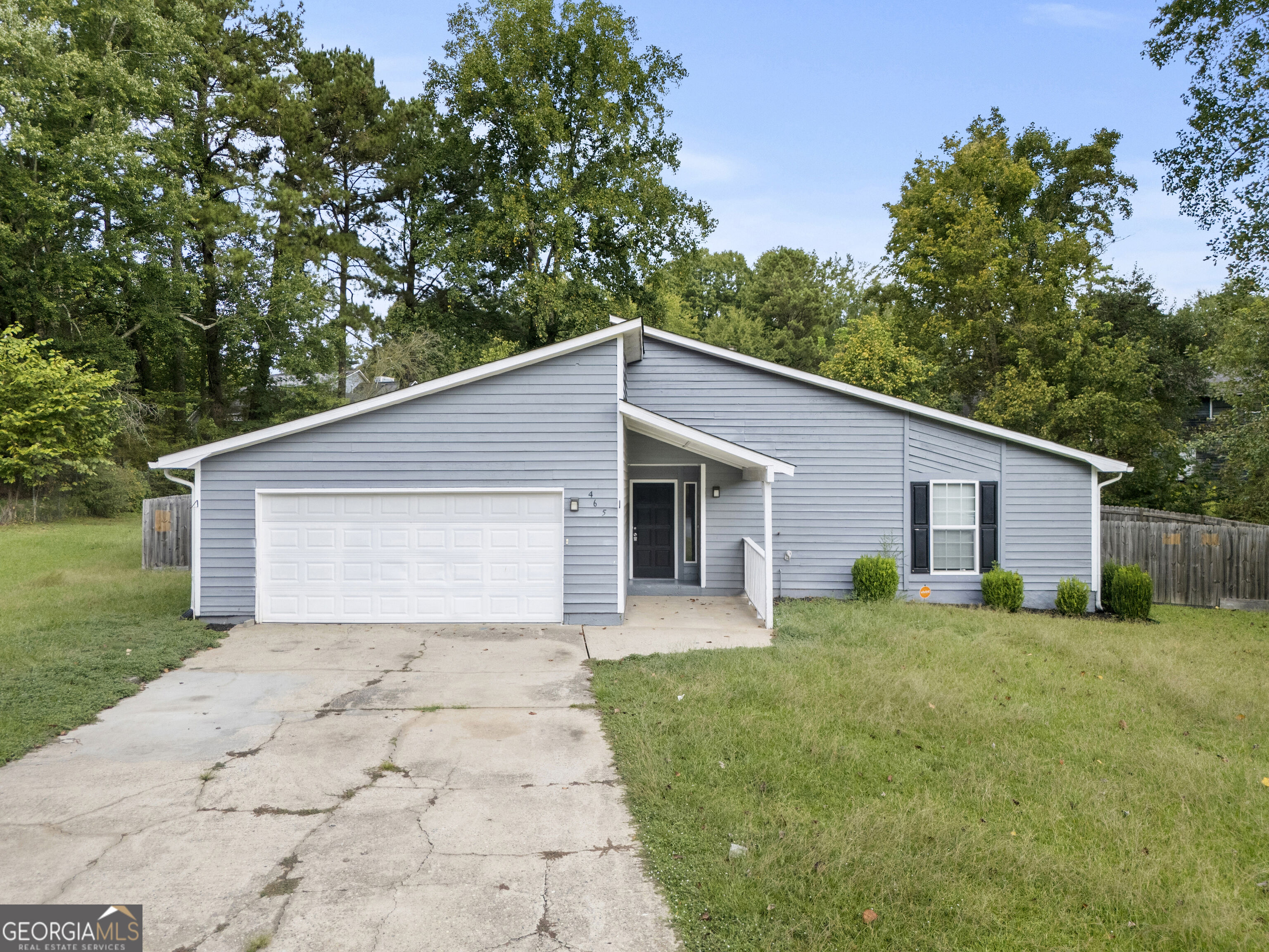 465 Cedar Ct — photo