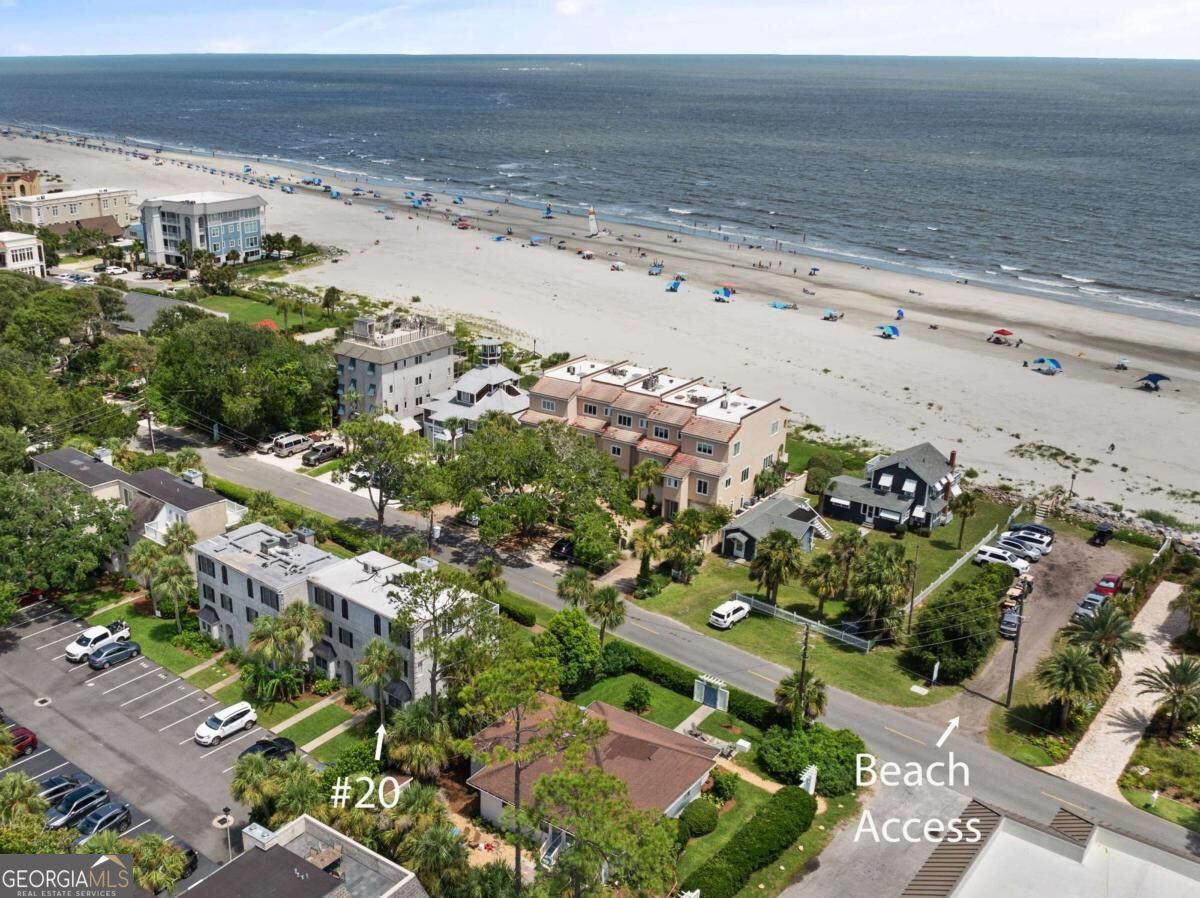 1035 Beachview Dr — photo