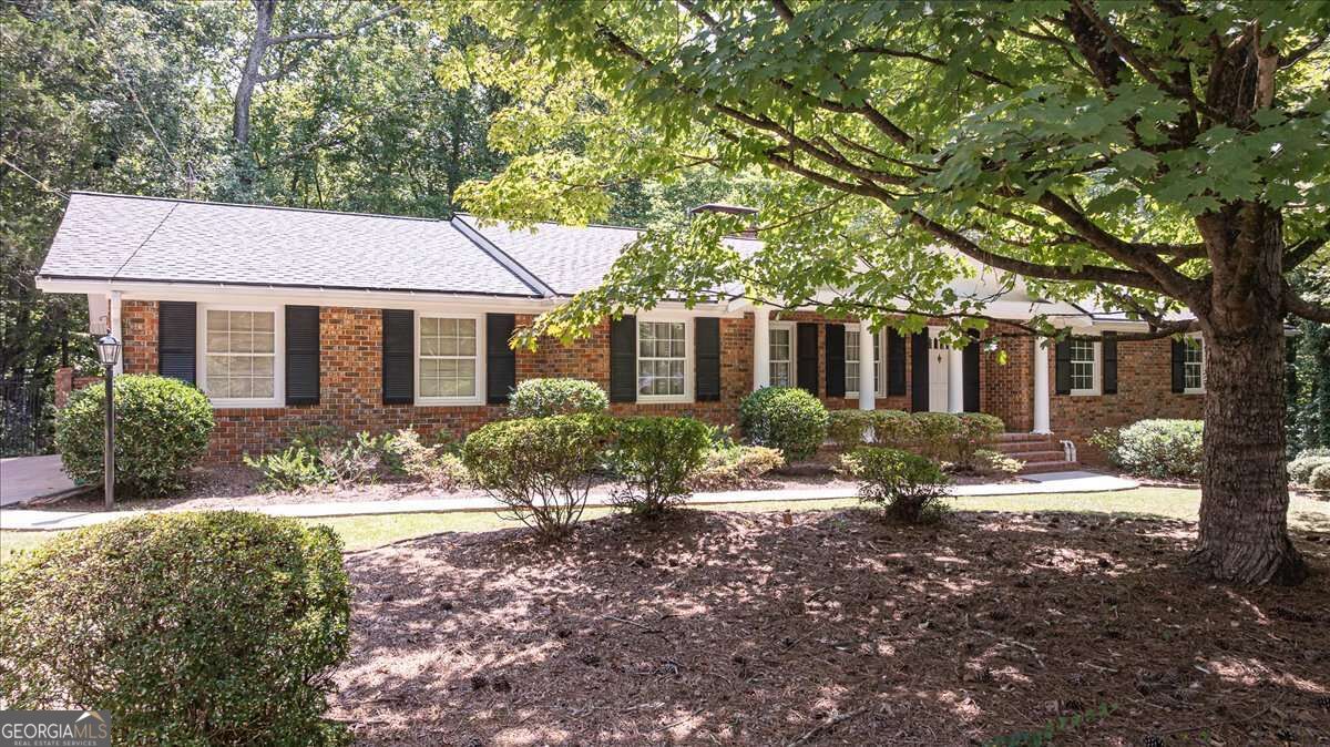 541 Woodland Rd — photo