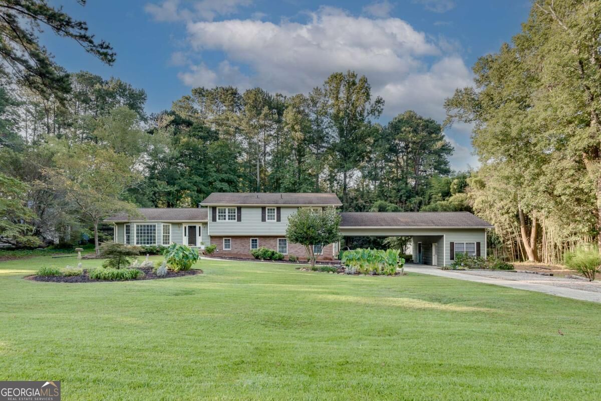 1660 Northwoods Dr — photo