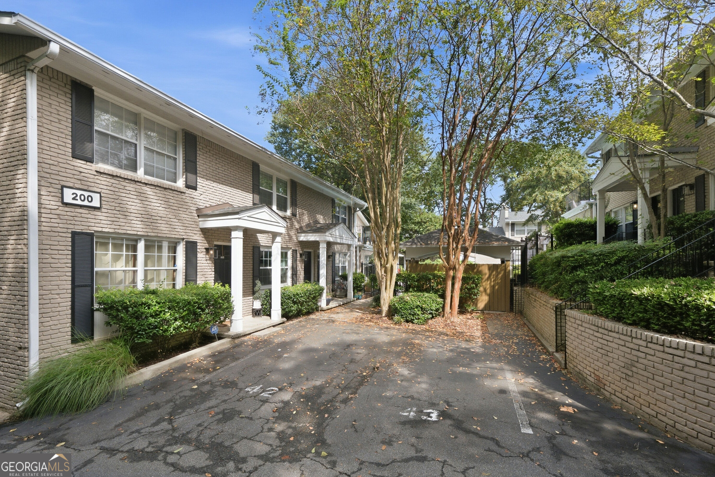 2232 Dunseath Ave NW Apt 203 — photo