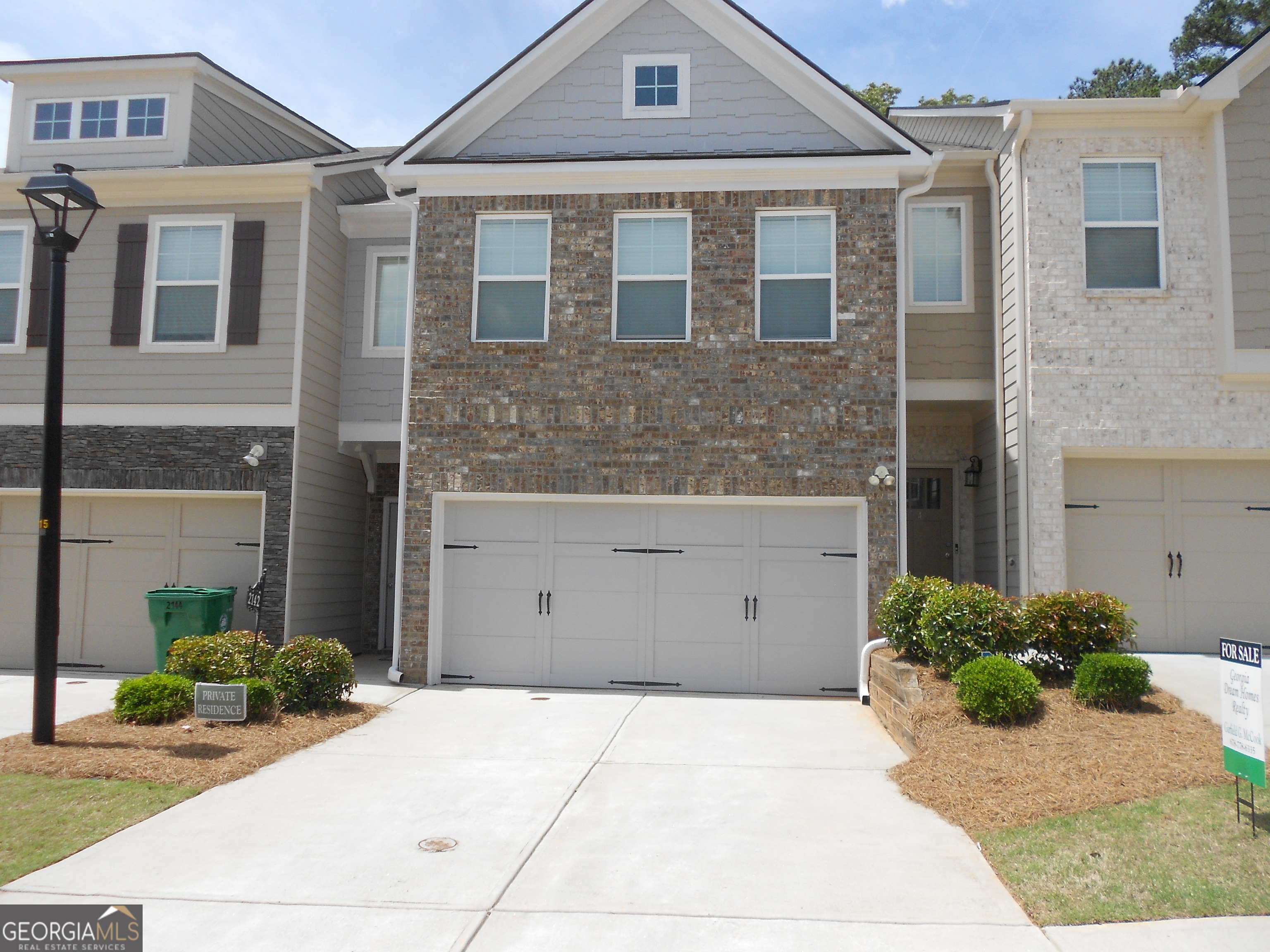 2140 Arnage Dr — photo