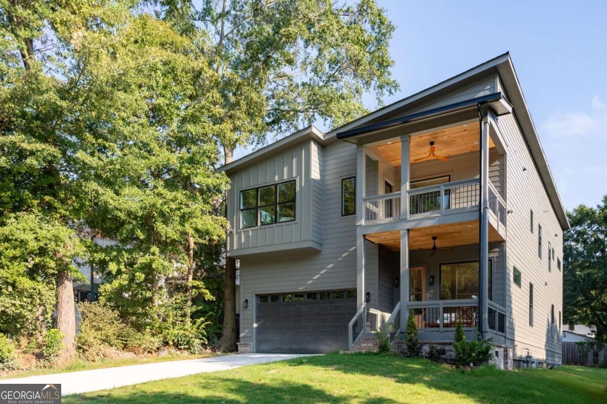 1374 Sargent Ave SE — photo