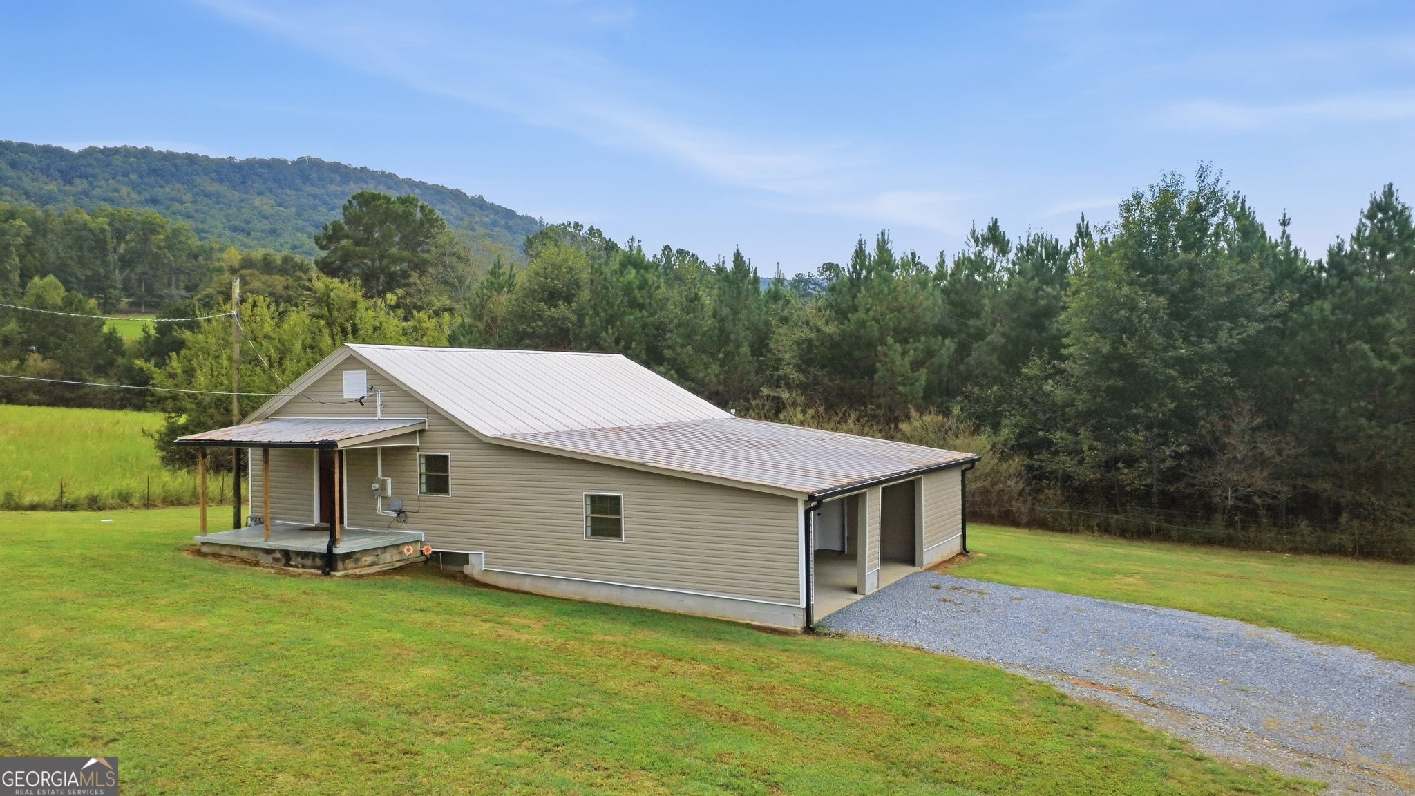 550 Burton Rd — photo