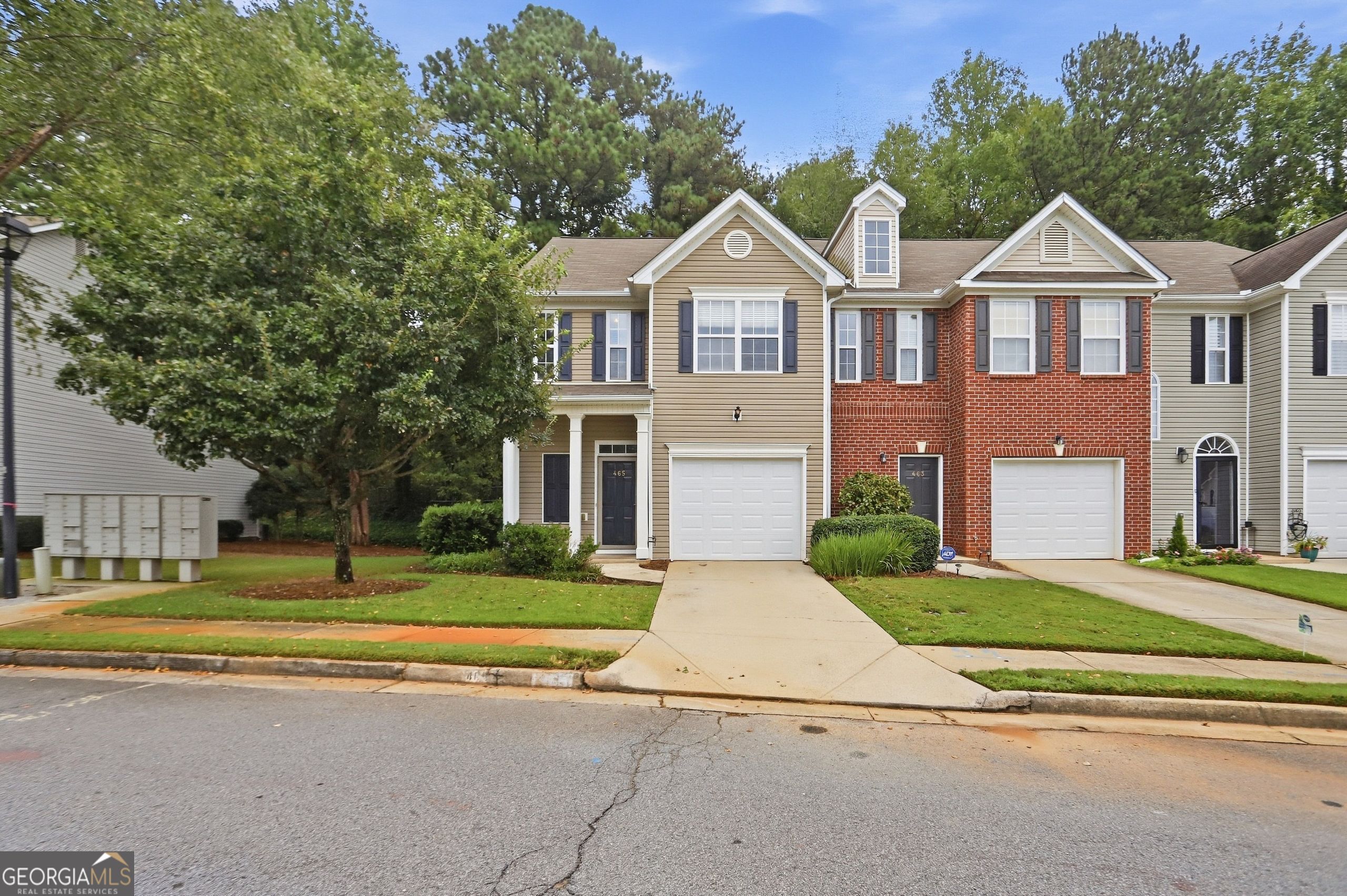 465 Lantern Wood Dr — photo