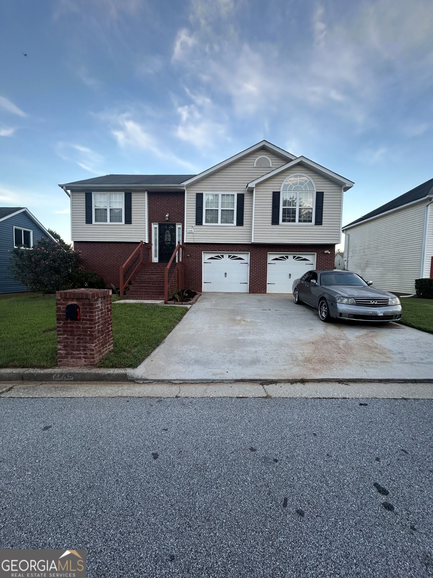 2745 Field Spring Dr — photo