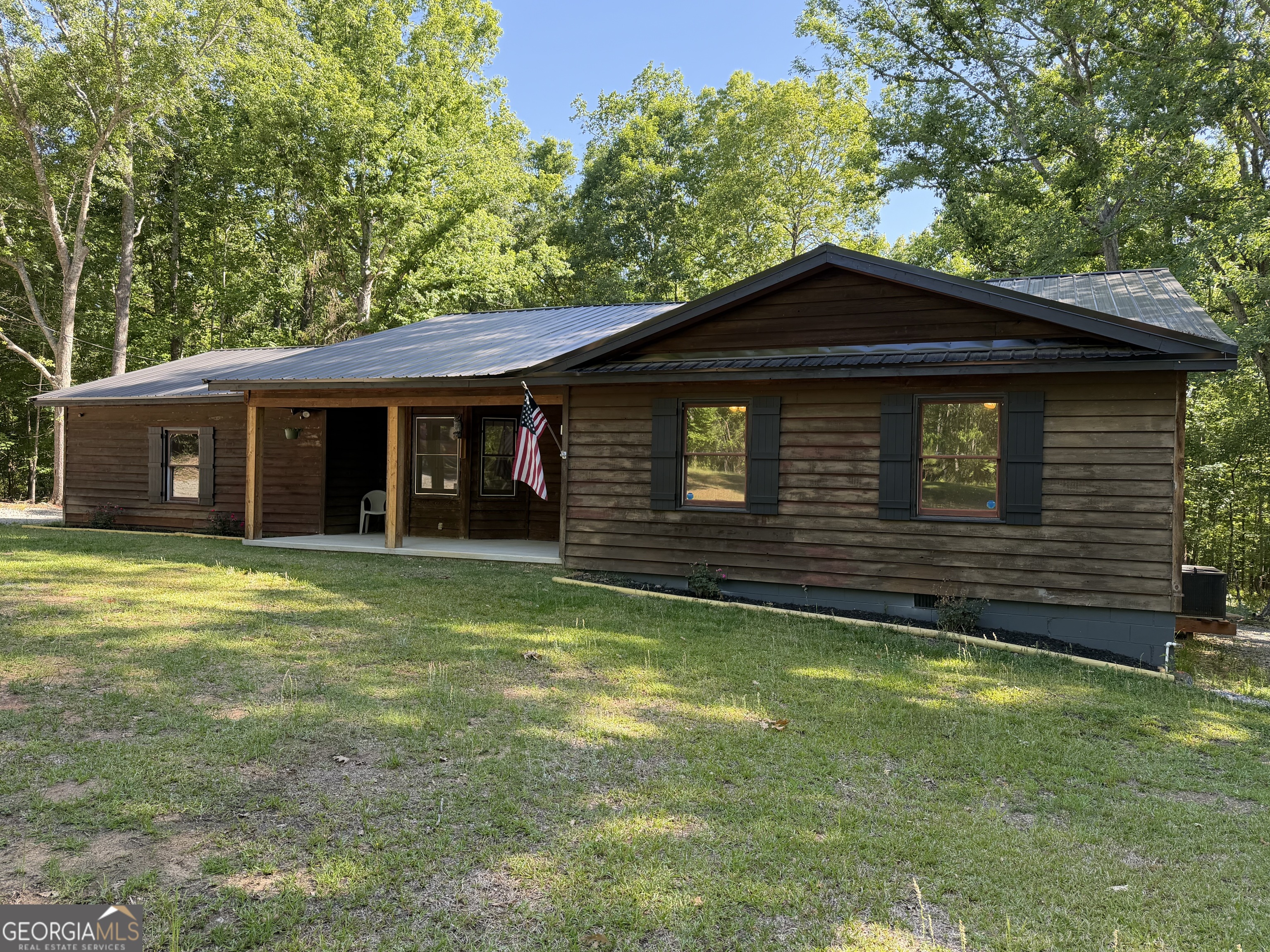 221 Oak Valley Dr — photo
