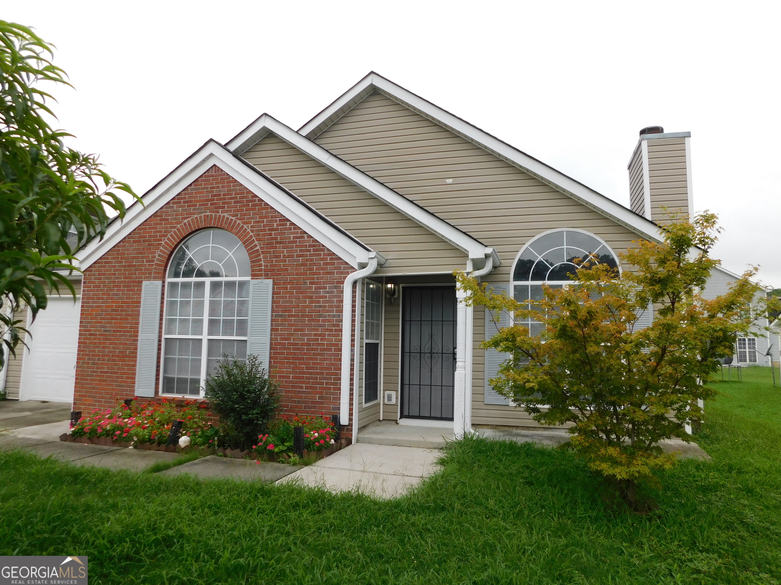 6195 Green Wing Way — photo