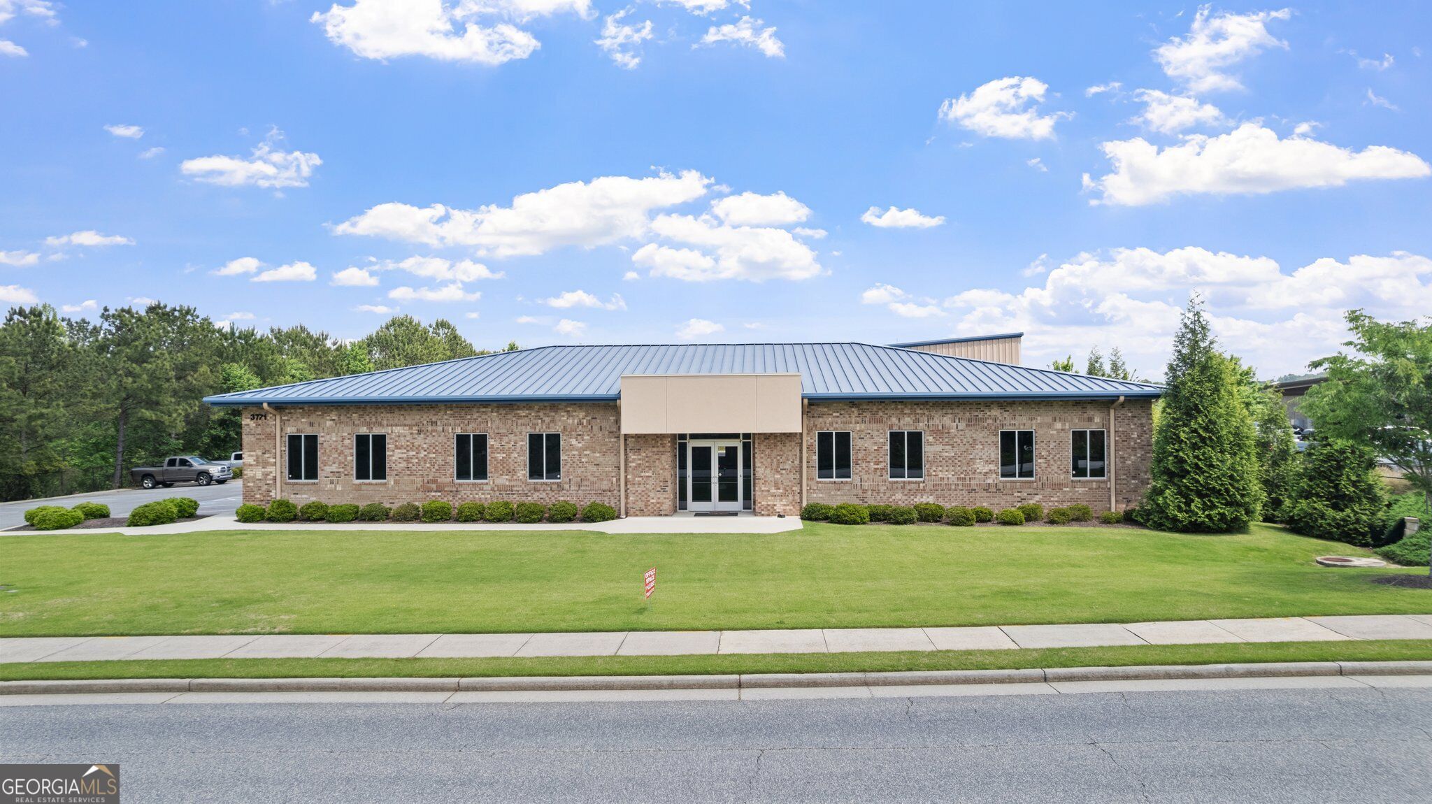 3771 Tramore Pointe Pkwy — photo