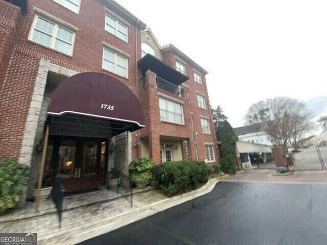 1735 Peachtree St 212 — photo
