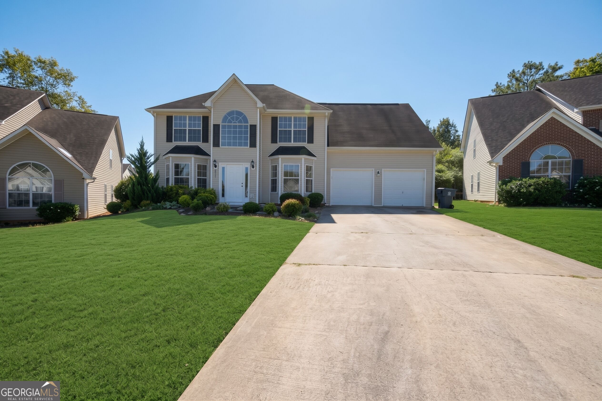 412 Lake Front Ct — photo