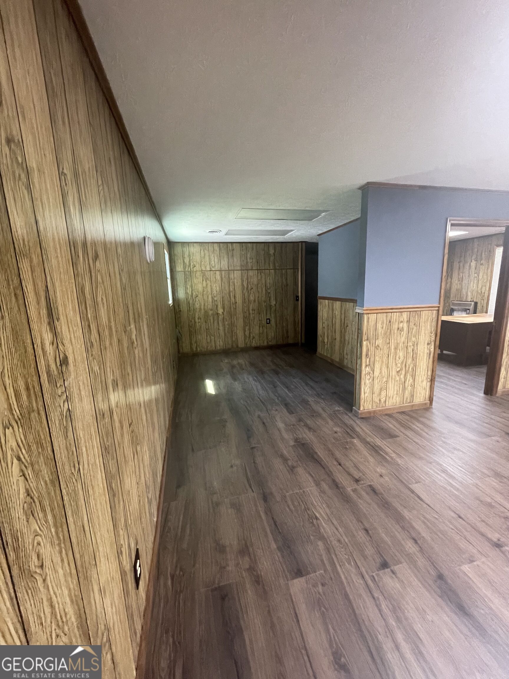25 S Broad Street Ext, Commerce, GA 30529 | Realty.com