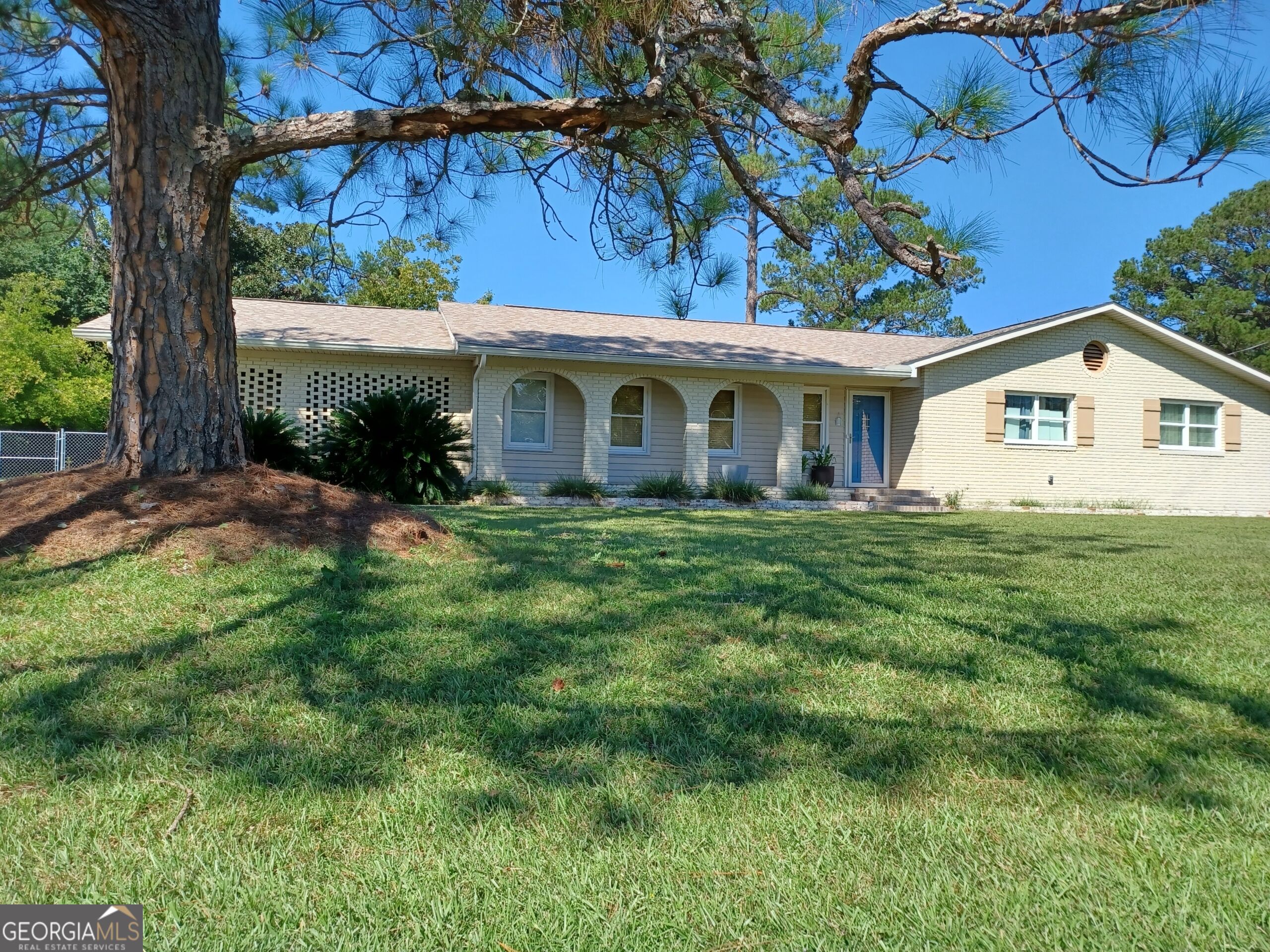 3157 Parkwood Dr — photo