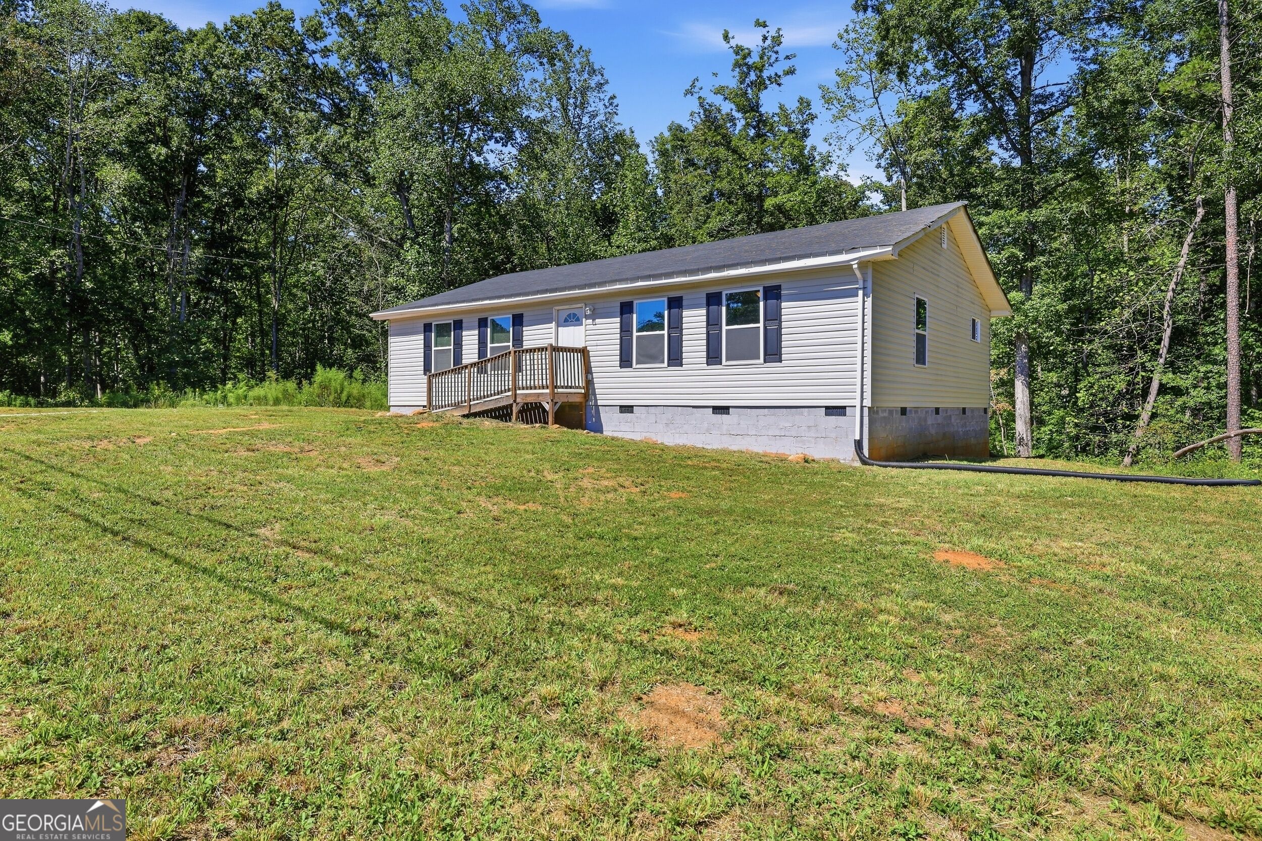 2421 E Silver Shoals Rd — photo