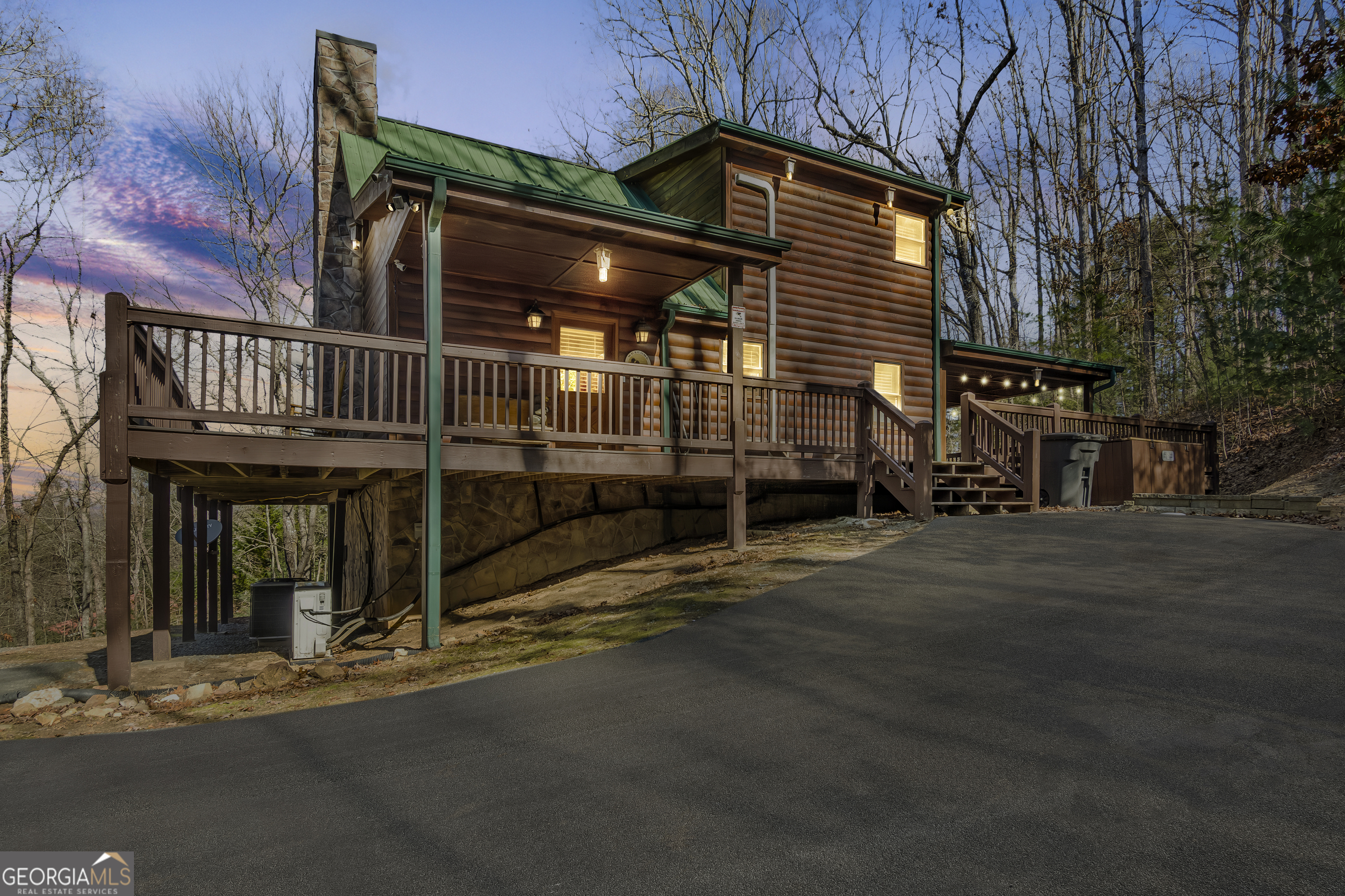211 Highland Forest Dr — photo