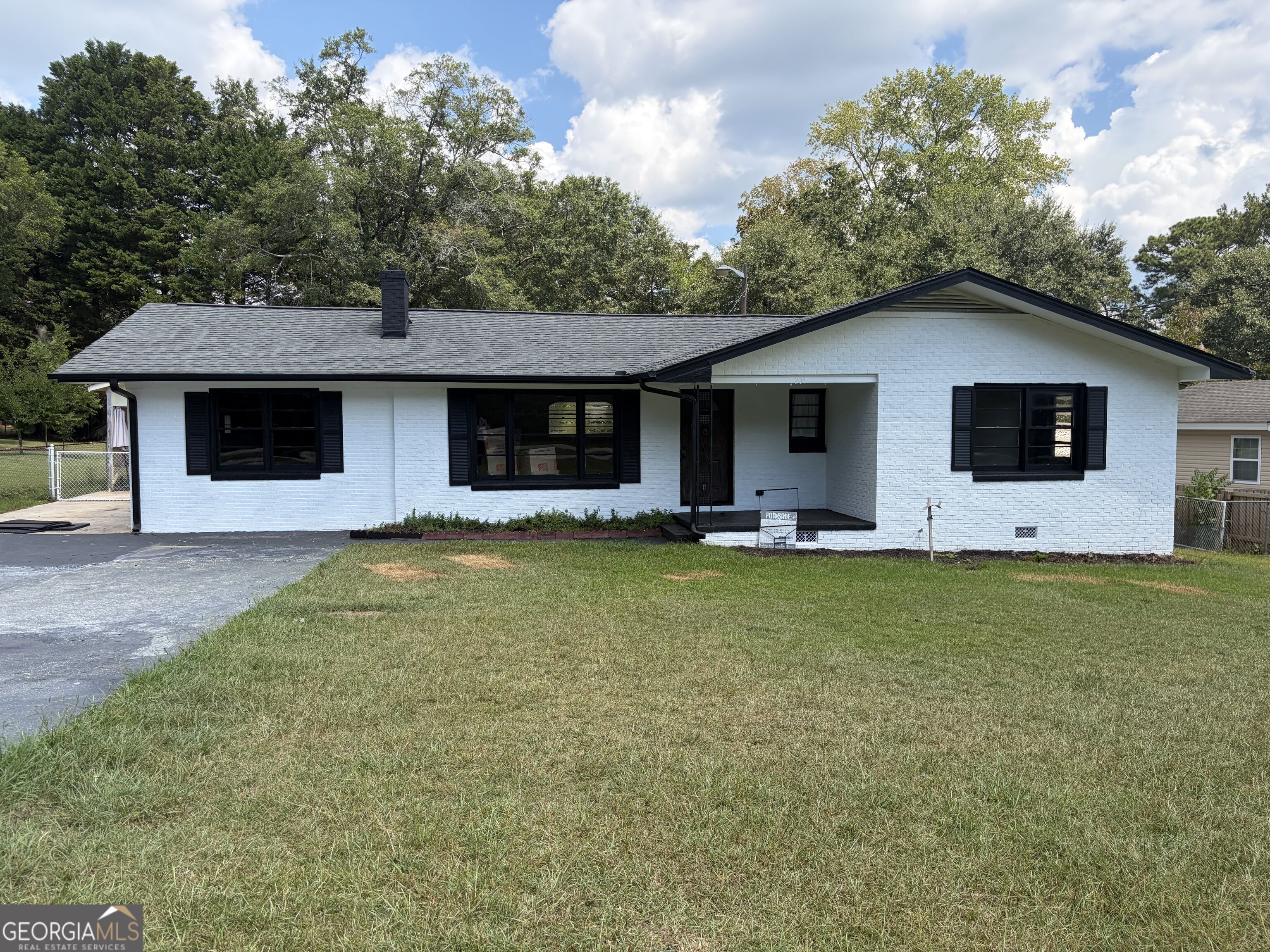 204 Diane Dr — photo