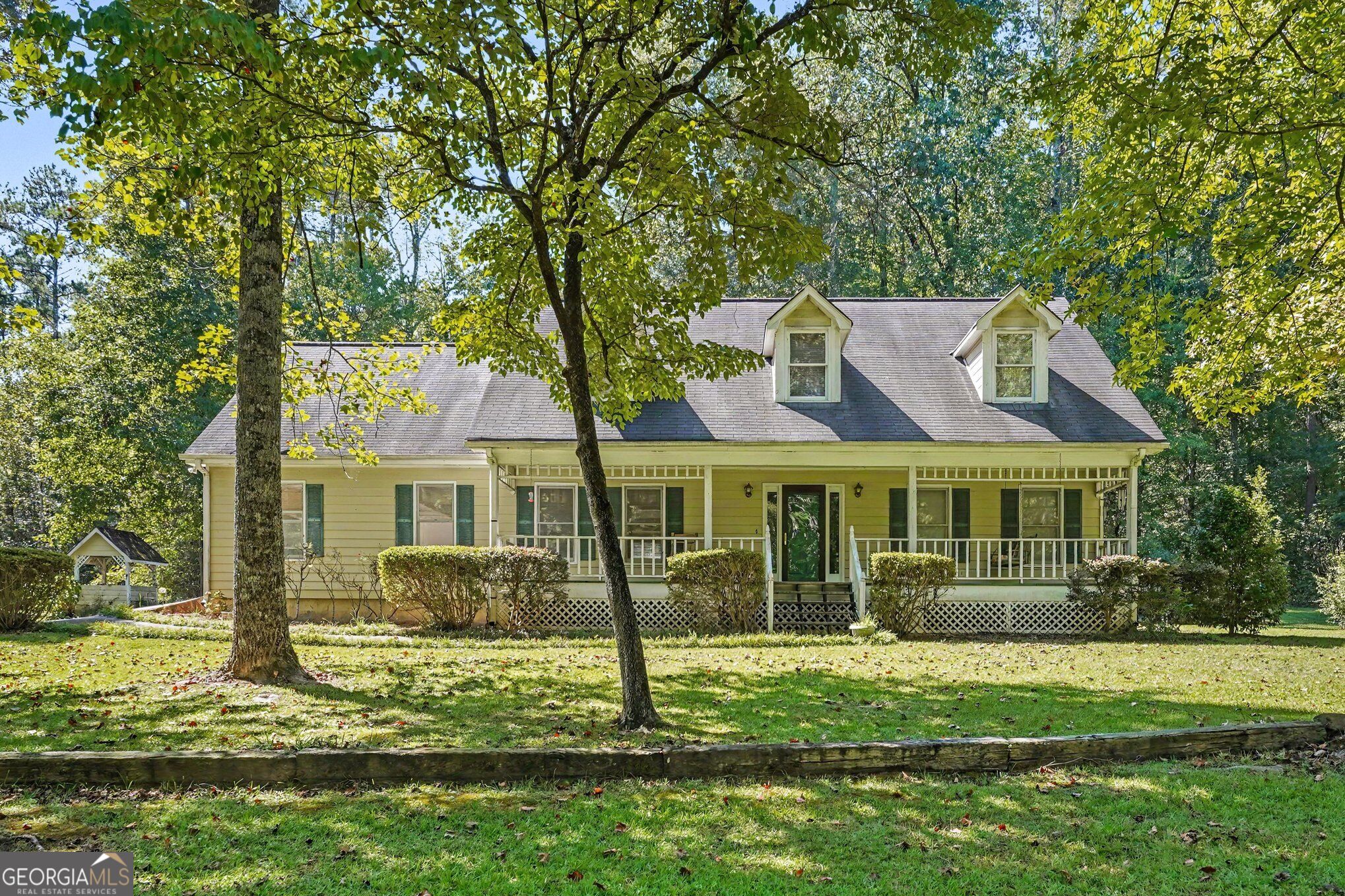 948 Hightower Trl — photo
