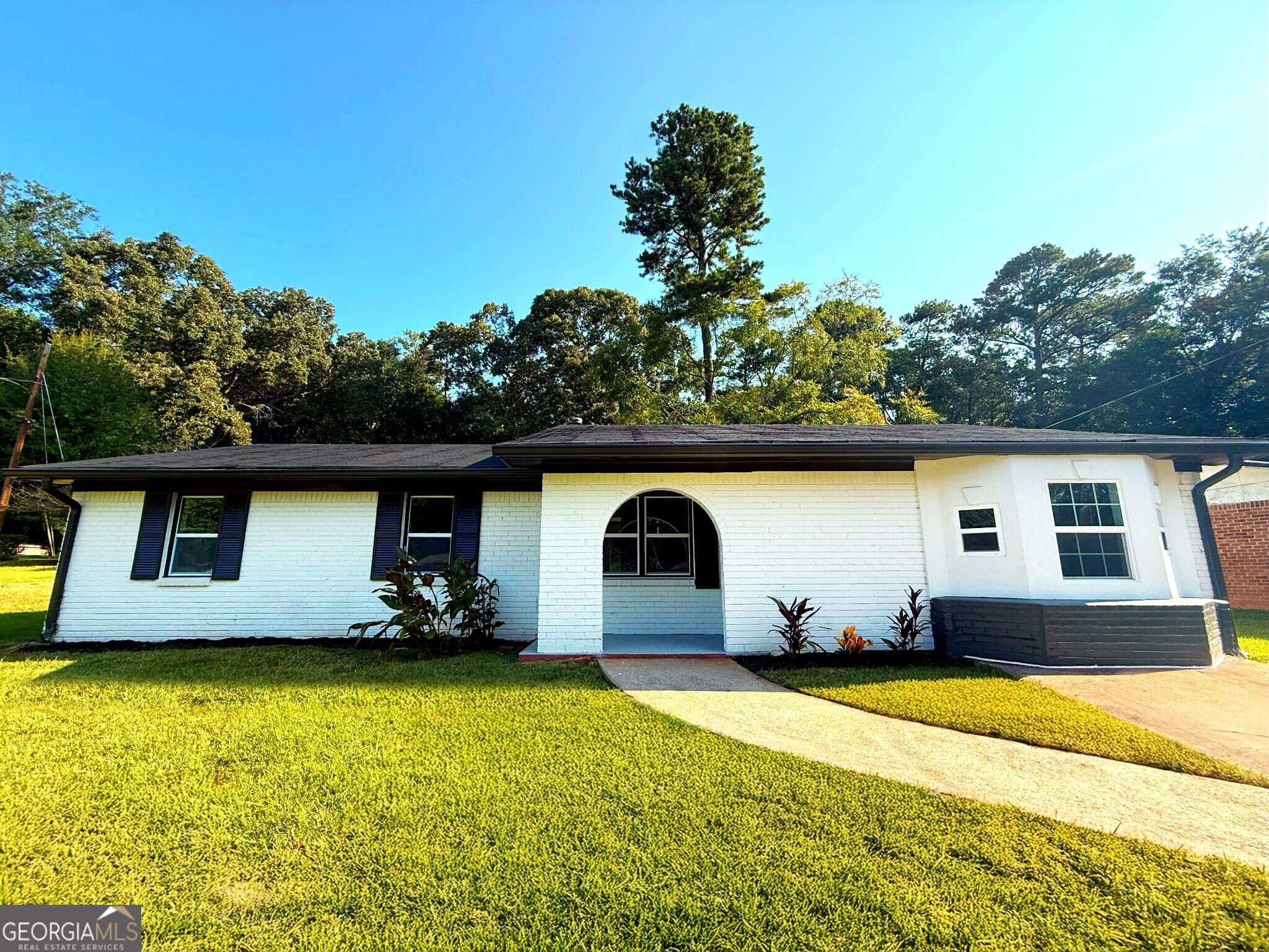 2744 Preston Dr — photo