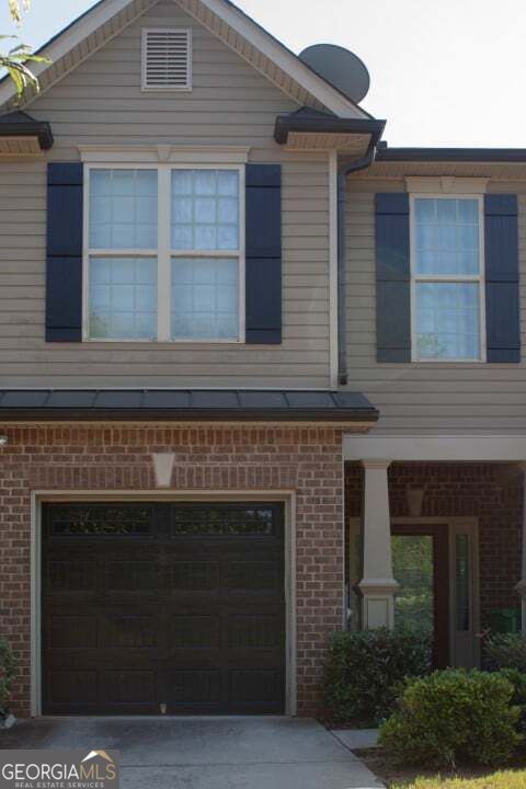 3399 Pennington Dr — photo