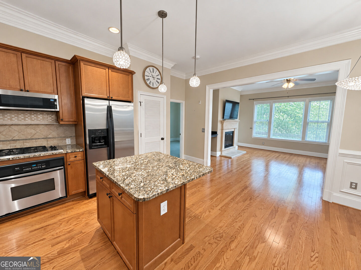 11 Perimeter Ctr E 1408 — photo