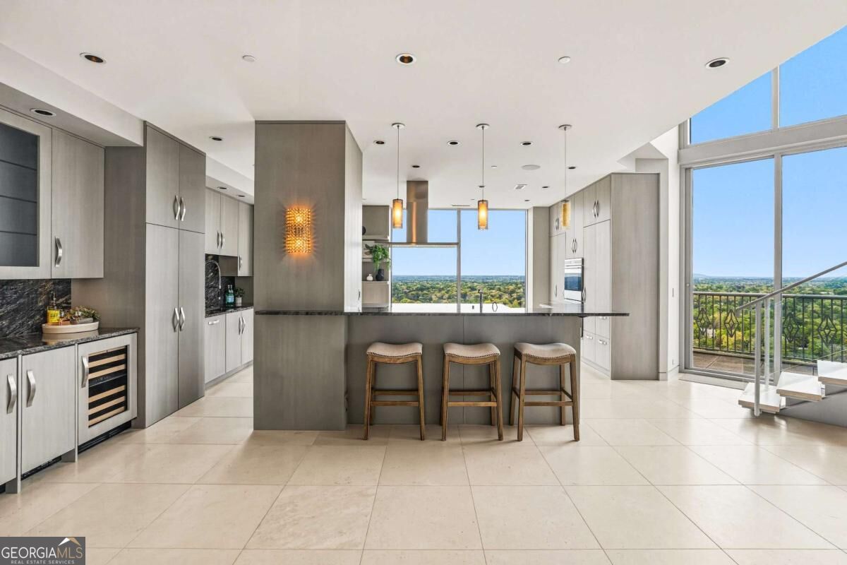 2795 Peachtree Rd NE Unit 2601 — photo