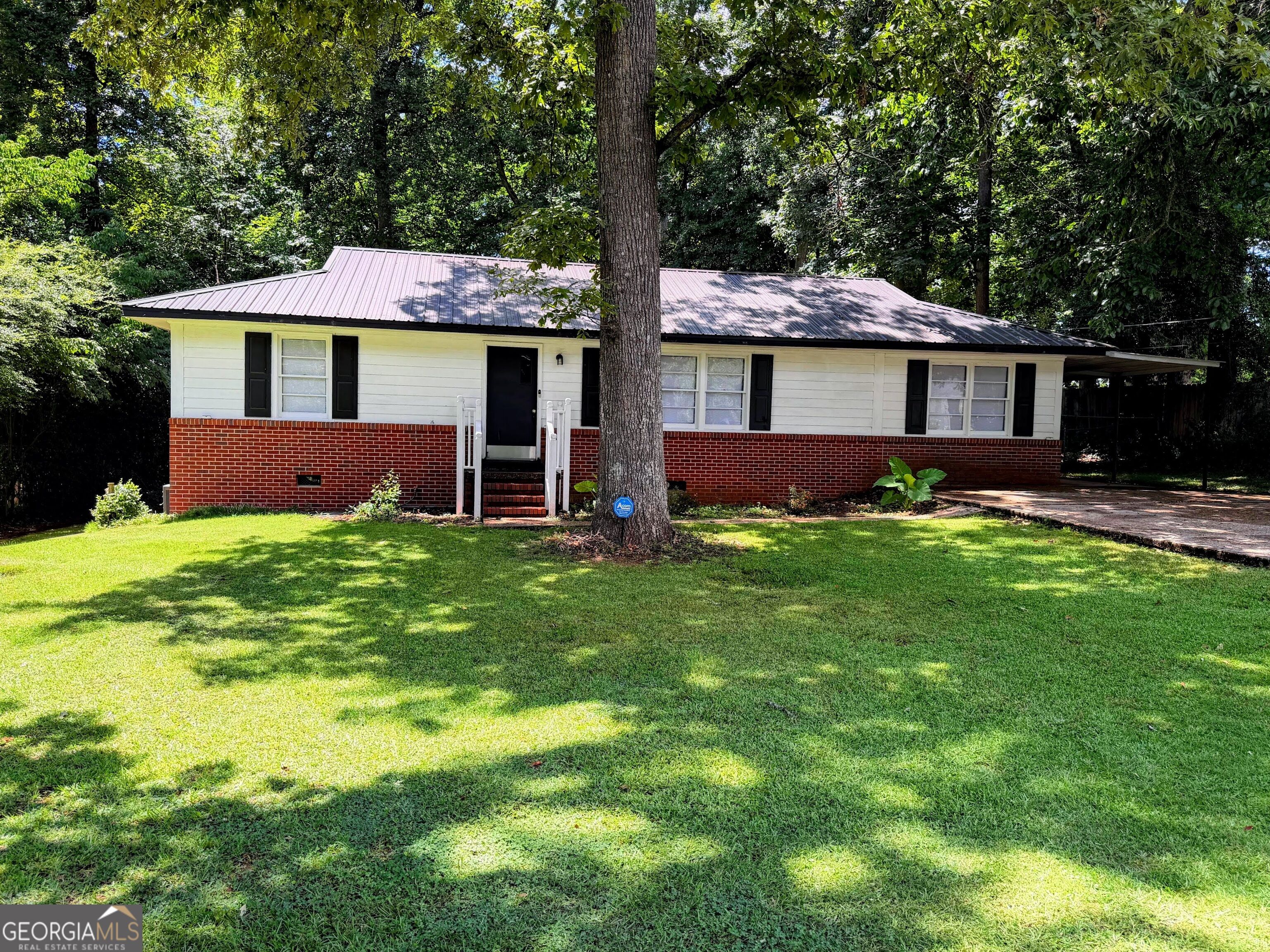 105 Dogwood Dr — photo
