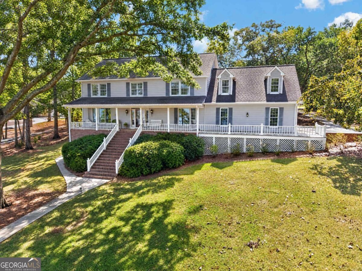 100 Bradford Dr — photo