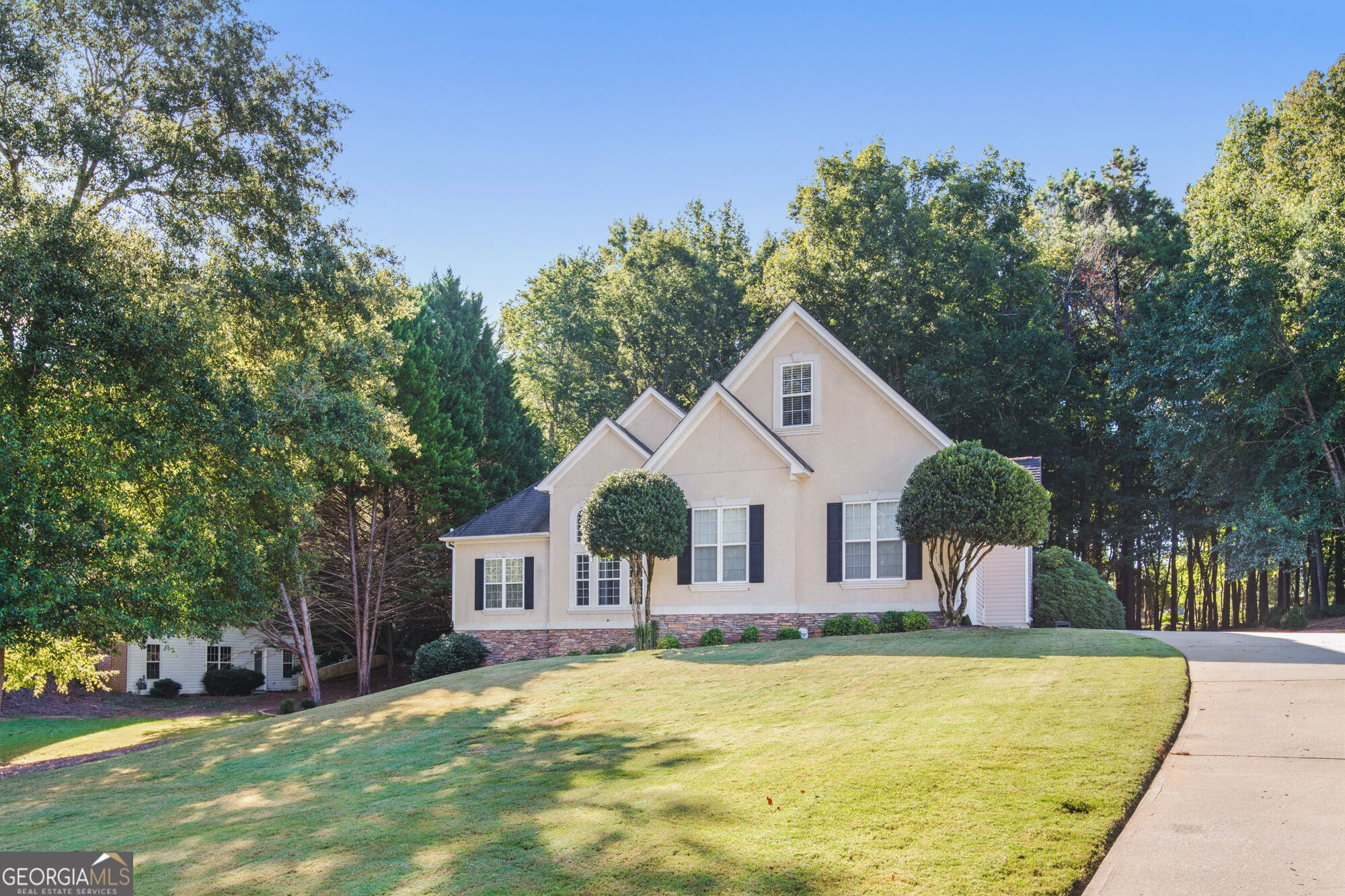 245 Ryans Ct — photo