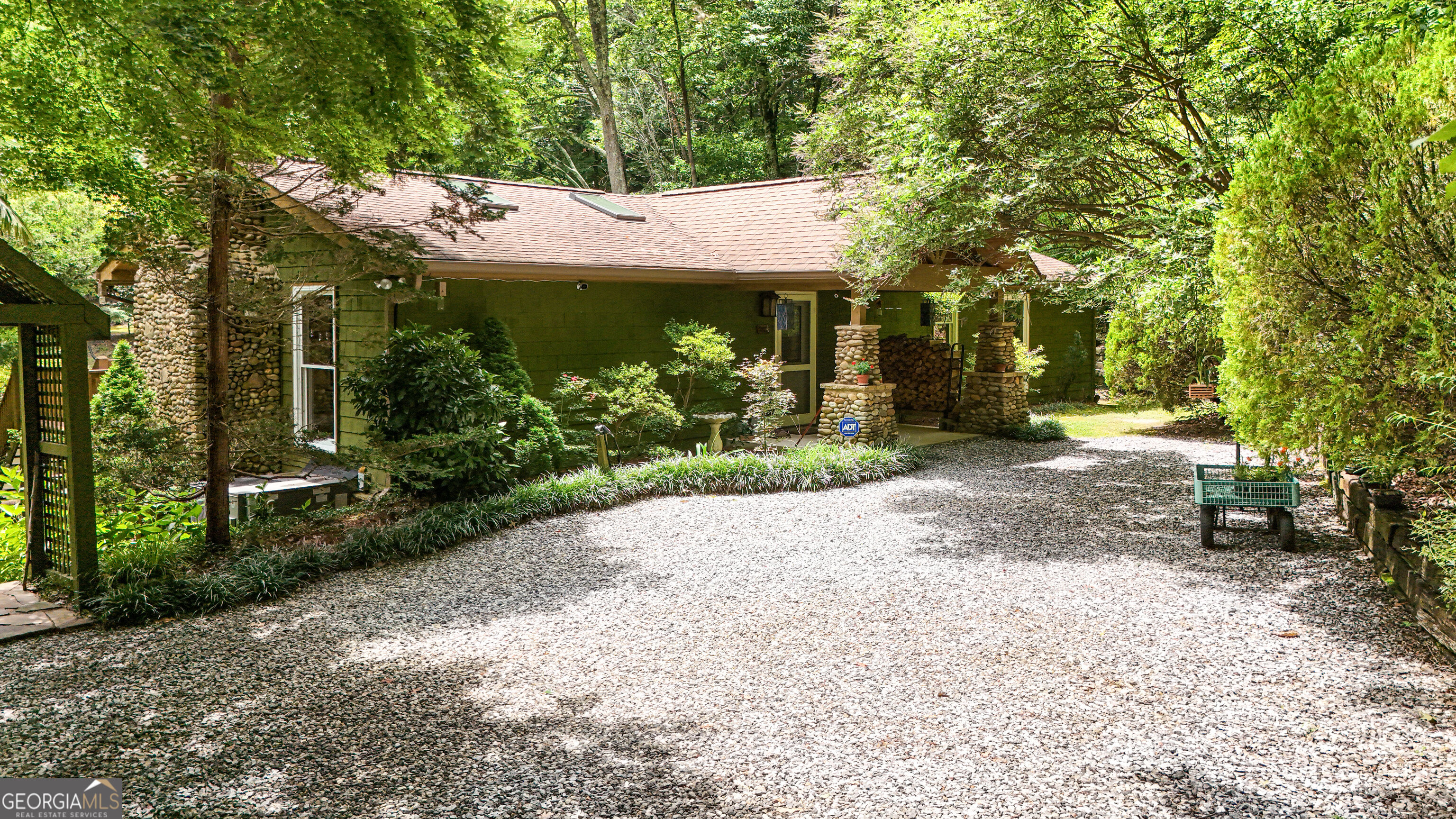 858 Wooten Road, Cleveland, GA 30528 — photo 2