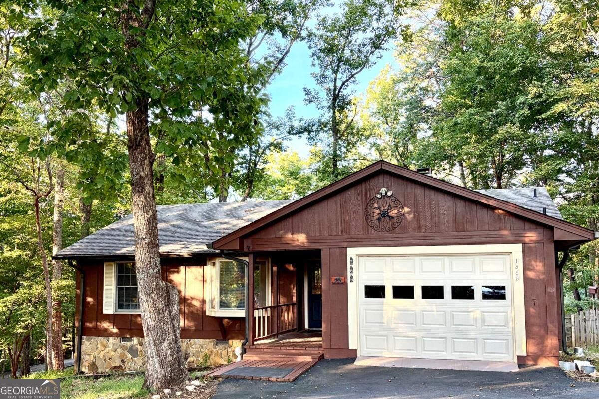 1858 Little Pine Mountain Rd — photo