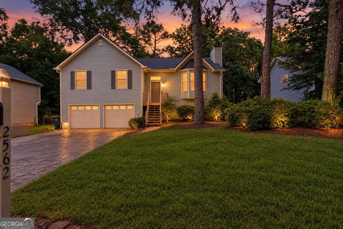 2562 Kennesaw Spring Ct — photo