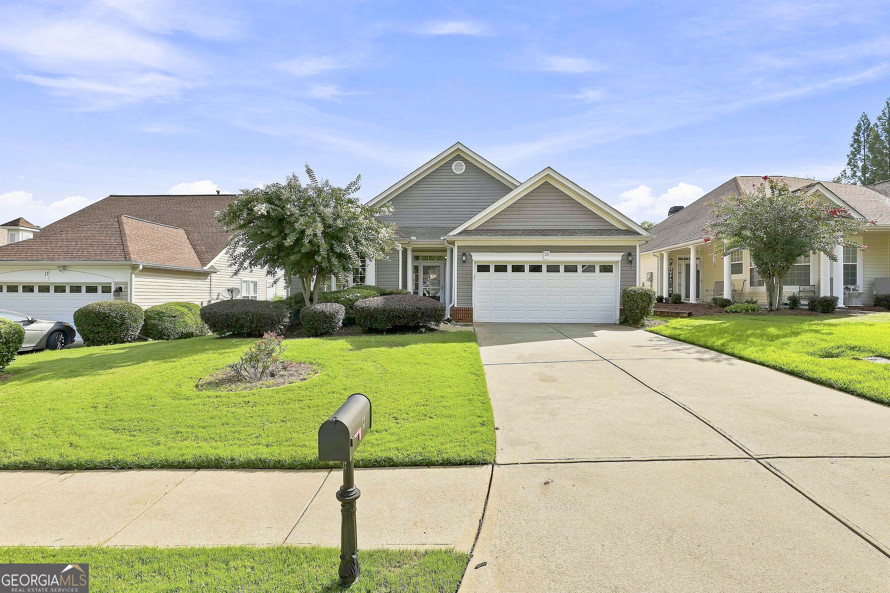 13 Hillside Dr — photo