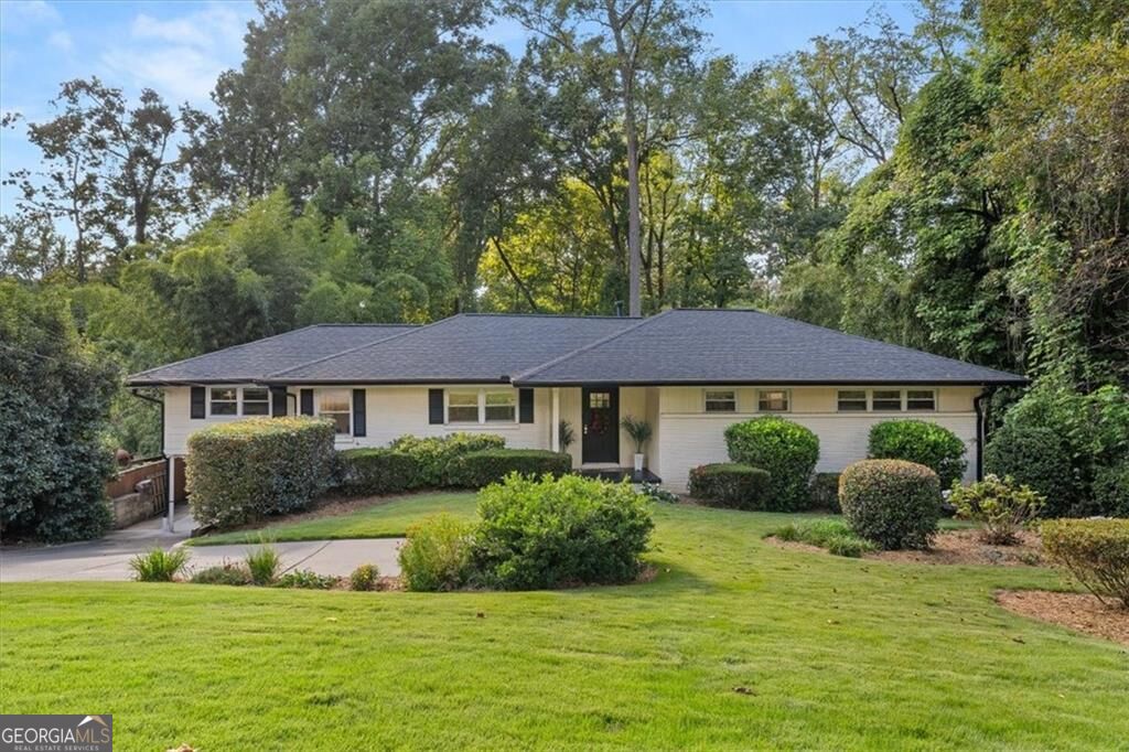 1388 Carolyn Dr NE — photo
