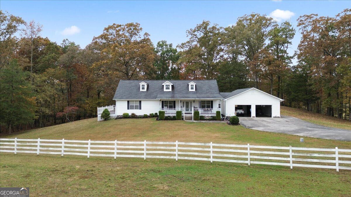 871 Robinson Rd — photo