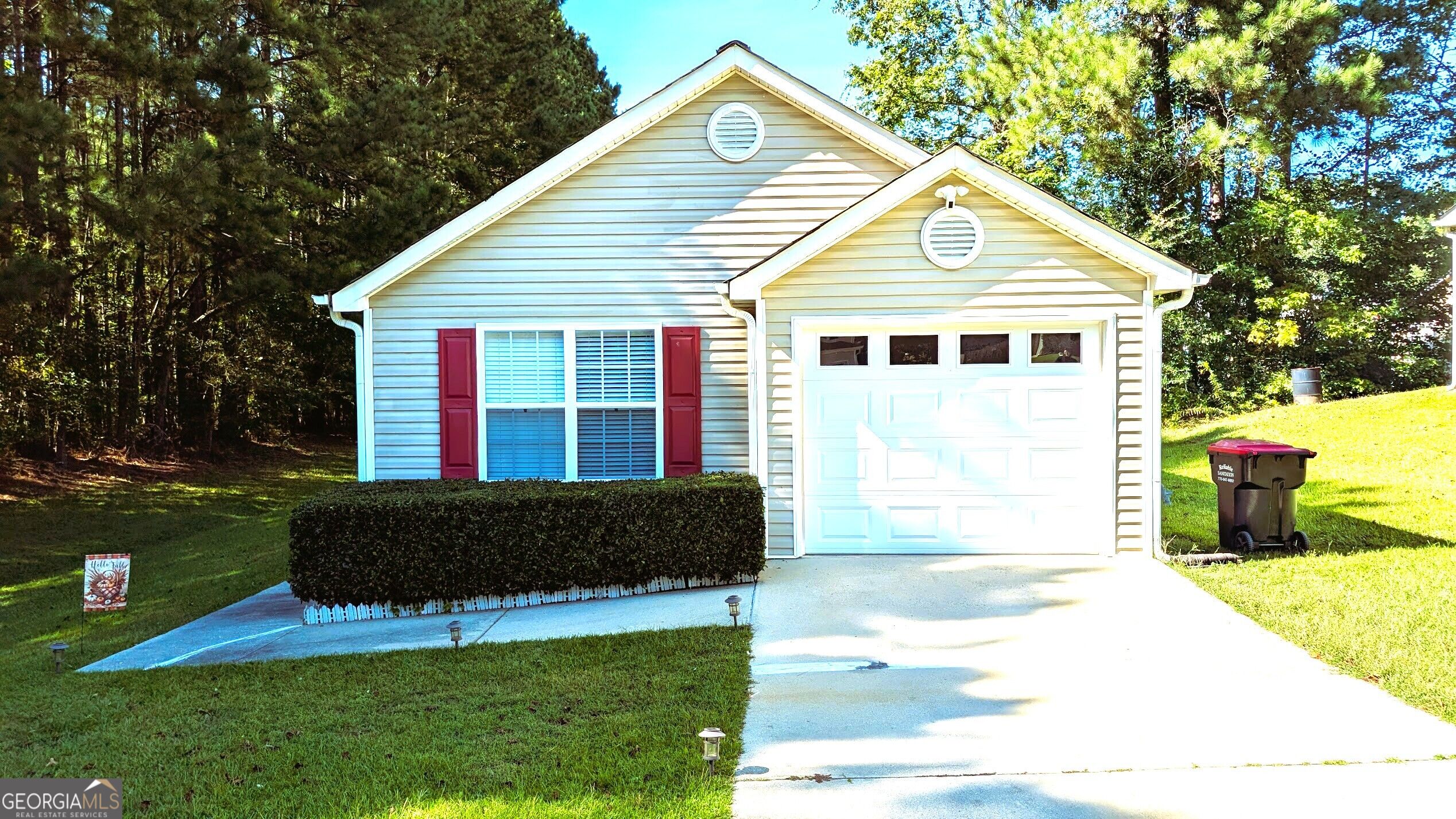 1373 Danby Ct — photo