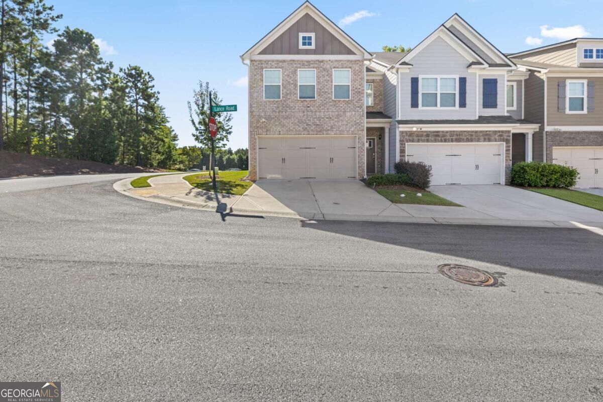 7753 Lance Rd — photo