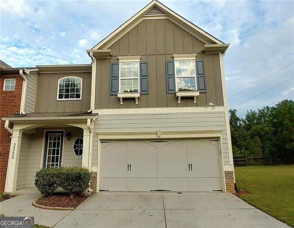 3352 Castleberry Village Cir — photo