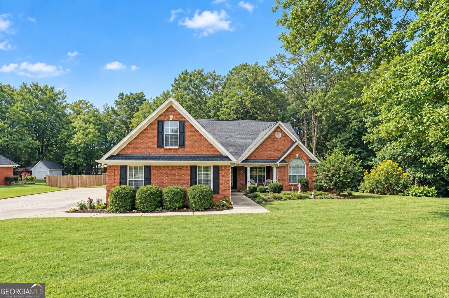 200 Glynnshire Ct — photo