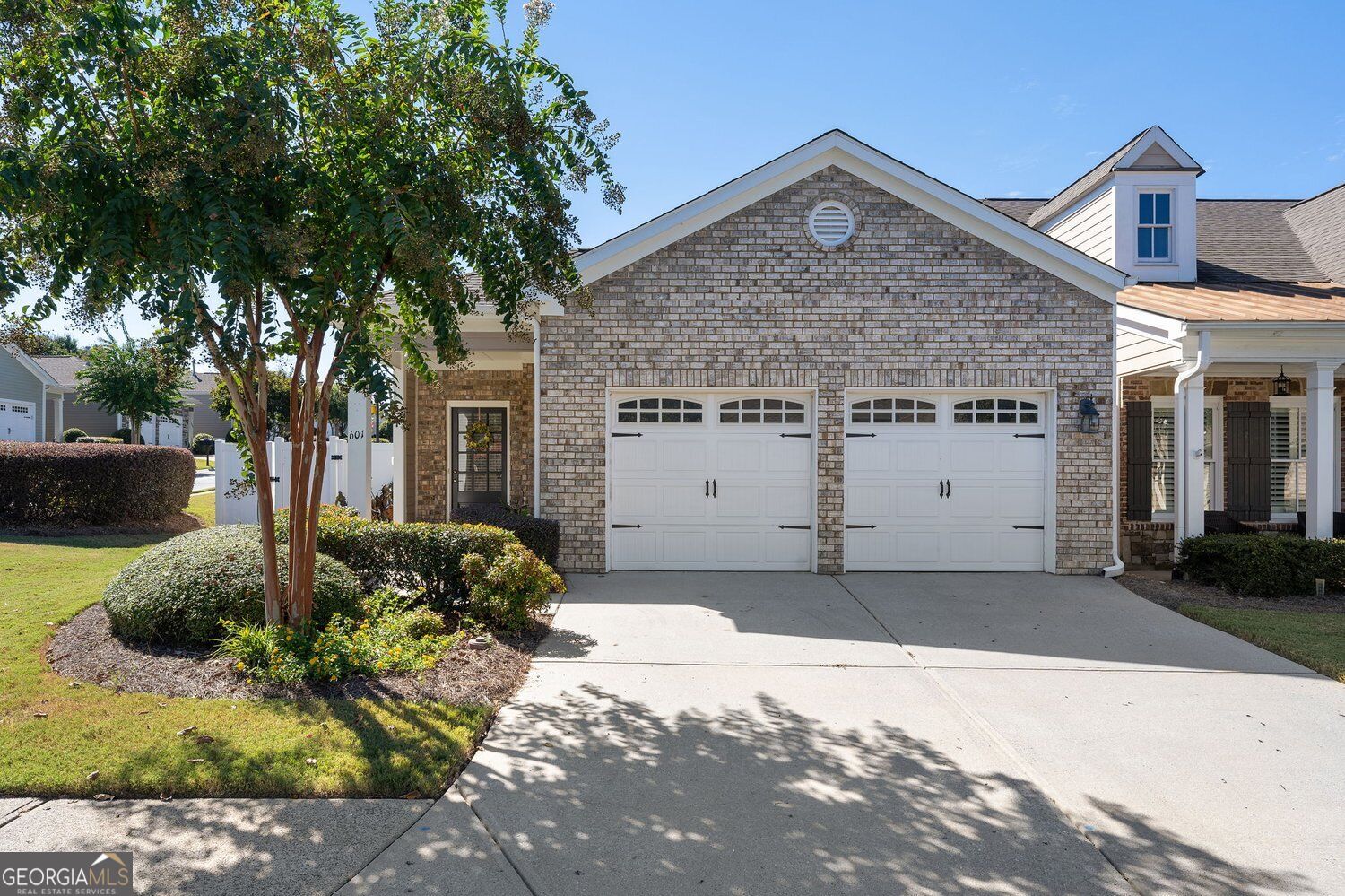 601 Abbey Dr — photo