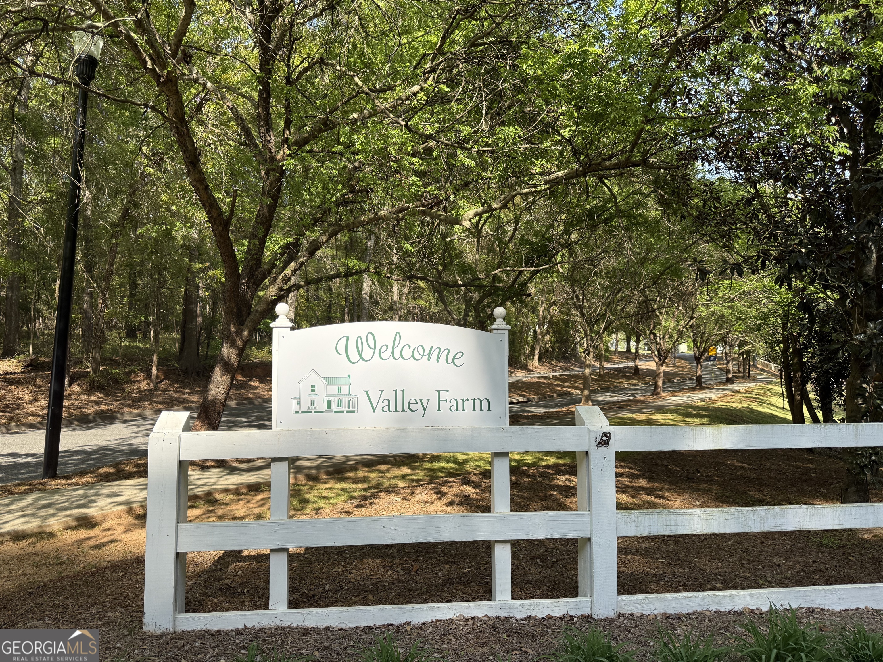 533 Village Road, Madison, GA 30650 — photo 2