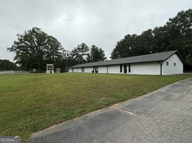 700 Breedlove Dr Unit D — photo