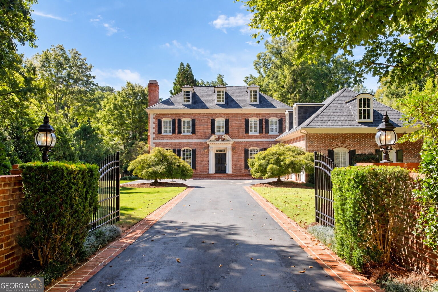 134 Blackland Rd NW — photo