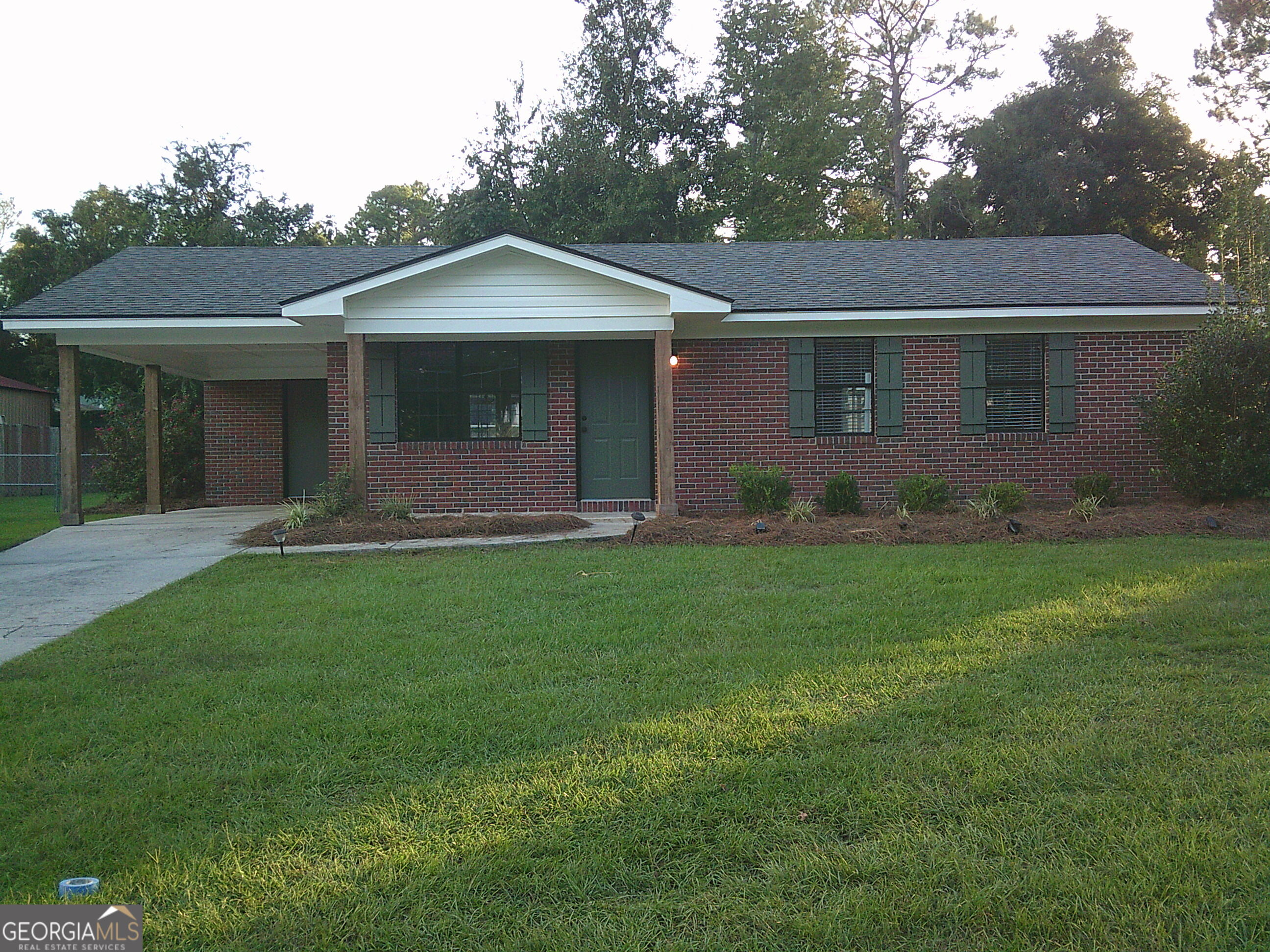 4904 Pikes Pond Rd — photo